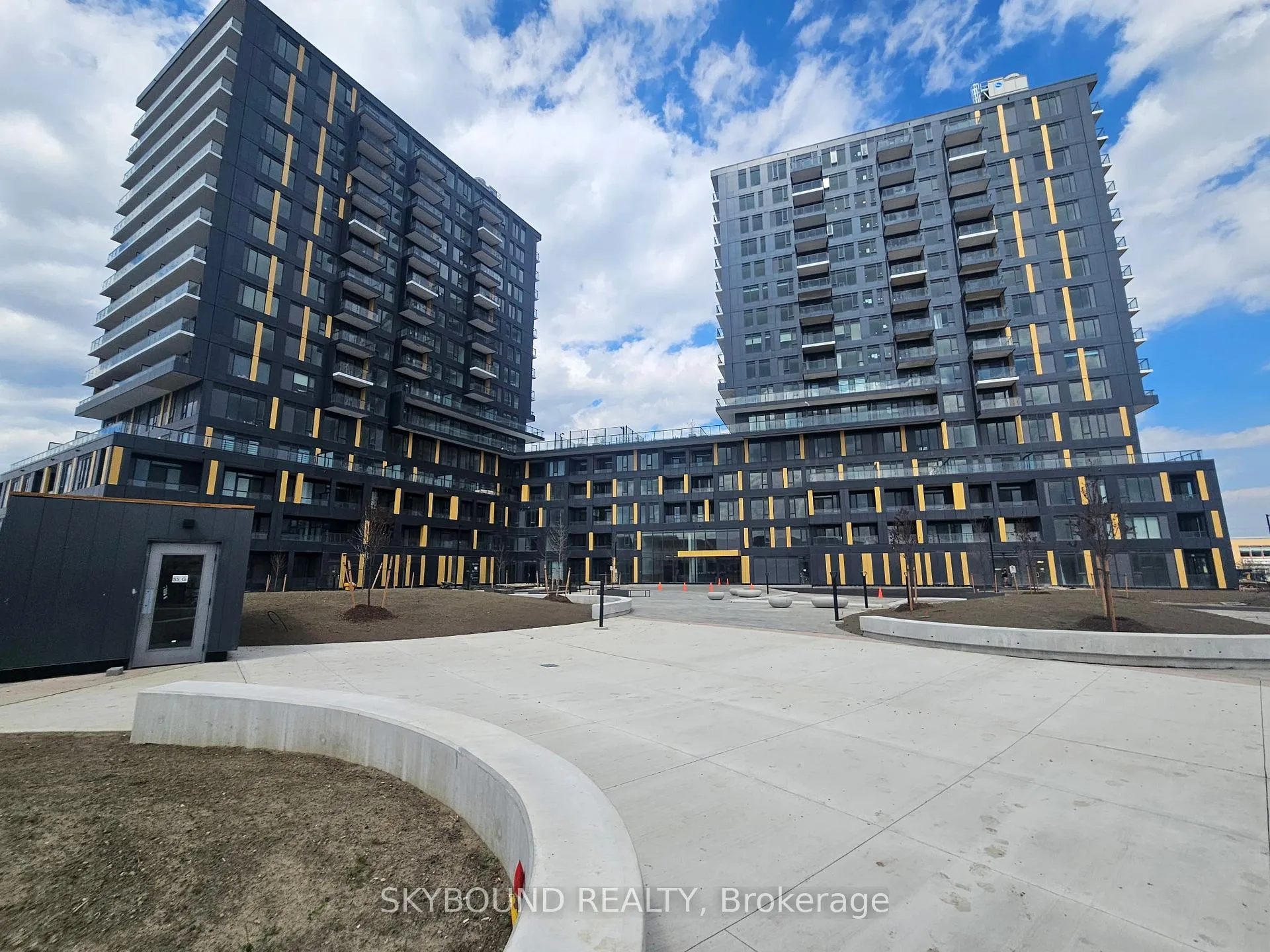 Photo 1 of Unit D1406, 4878 Powers Common, Burlington, Appleby — HOMEH