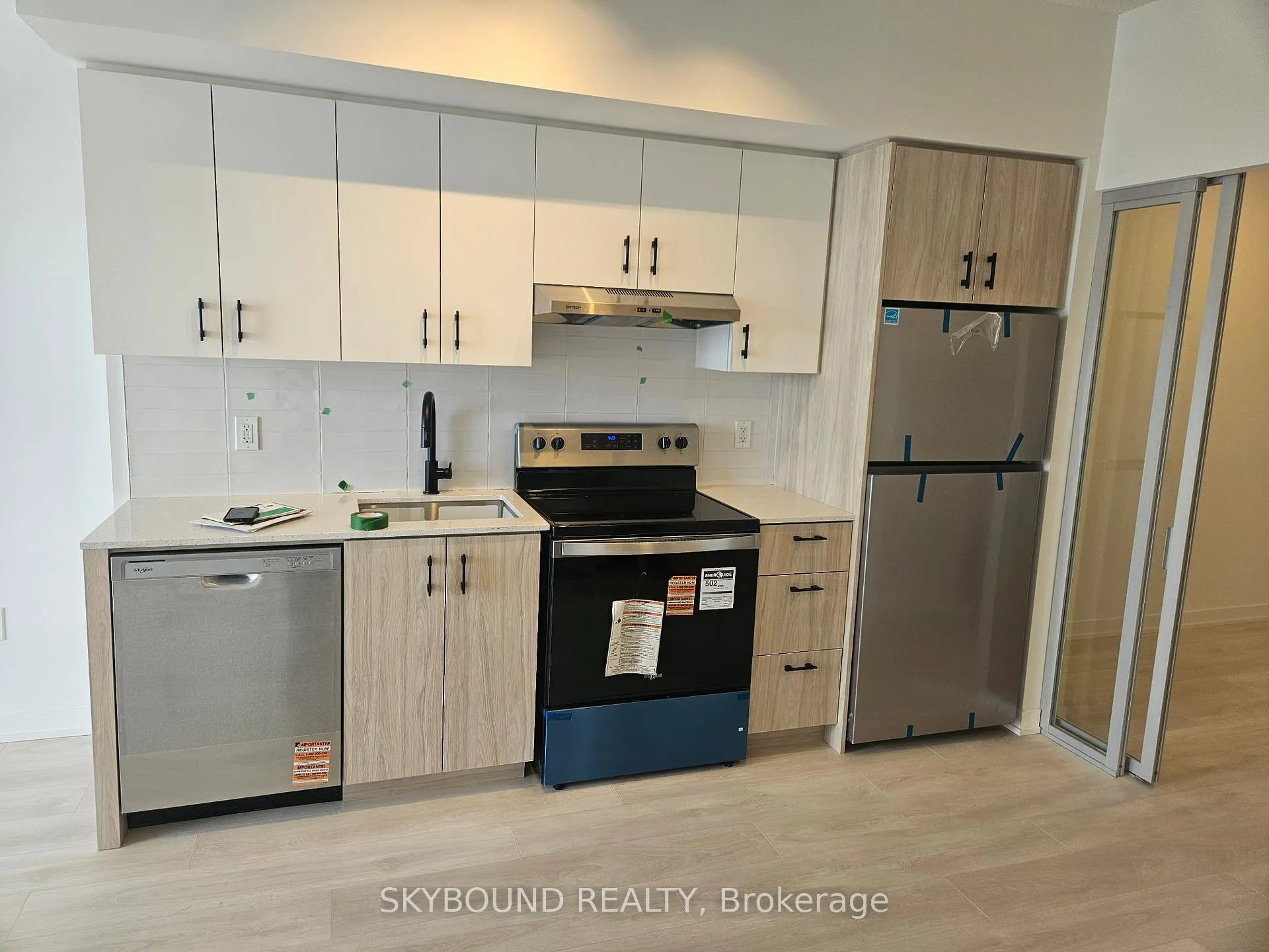 Photo 6 of Unit D1406, 4878 Powers Common, Burlington, Appleby — HOMEH