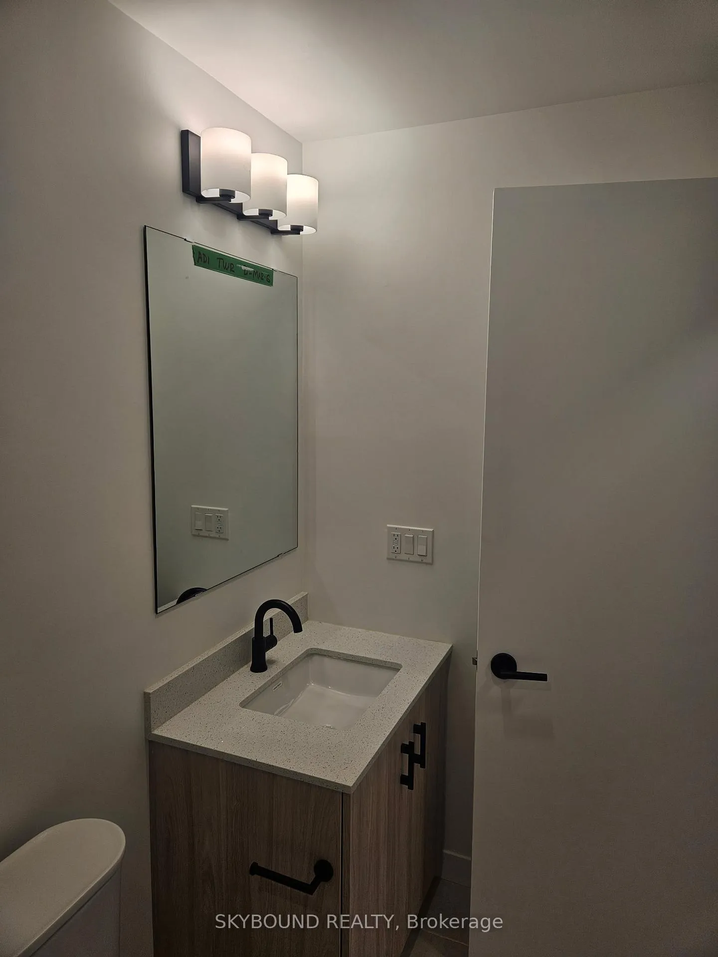 Photo 13 of Unit D1406, 4878 Powers Common, Burlington, Appleby — HOMEH