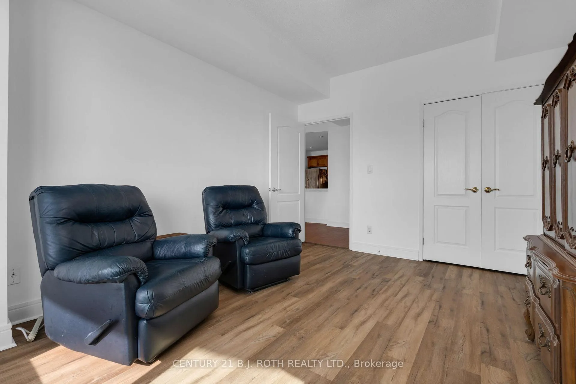 Photo 18 of Unit 1402, 2 Toronto Street, Barrie, City Centre — HOMEH