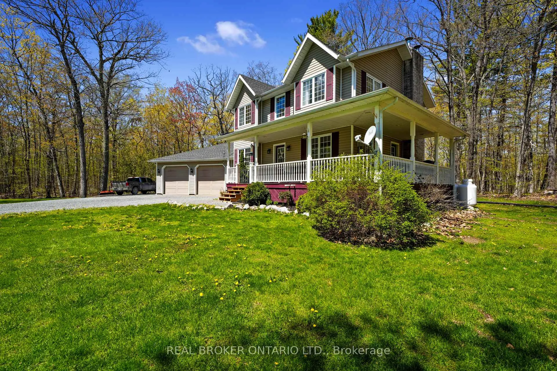Photo 3 of 44 Centre Road, Centre Hastings — HOMEH