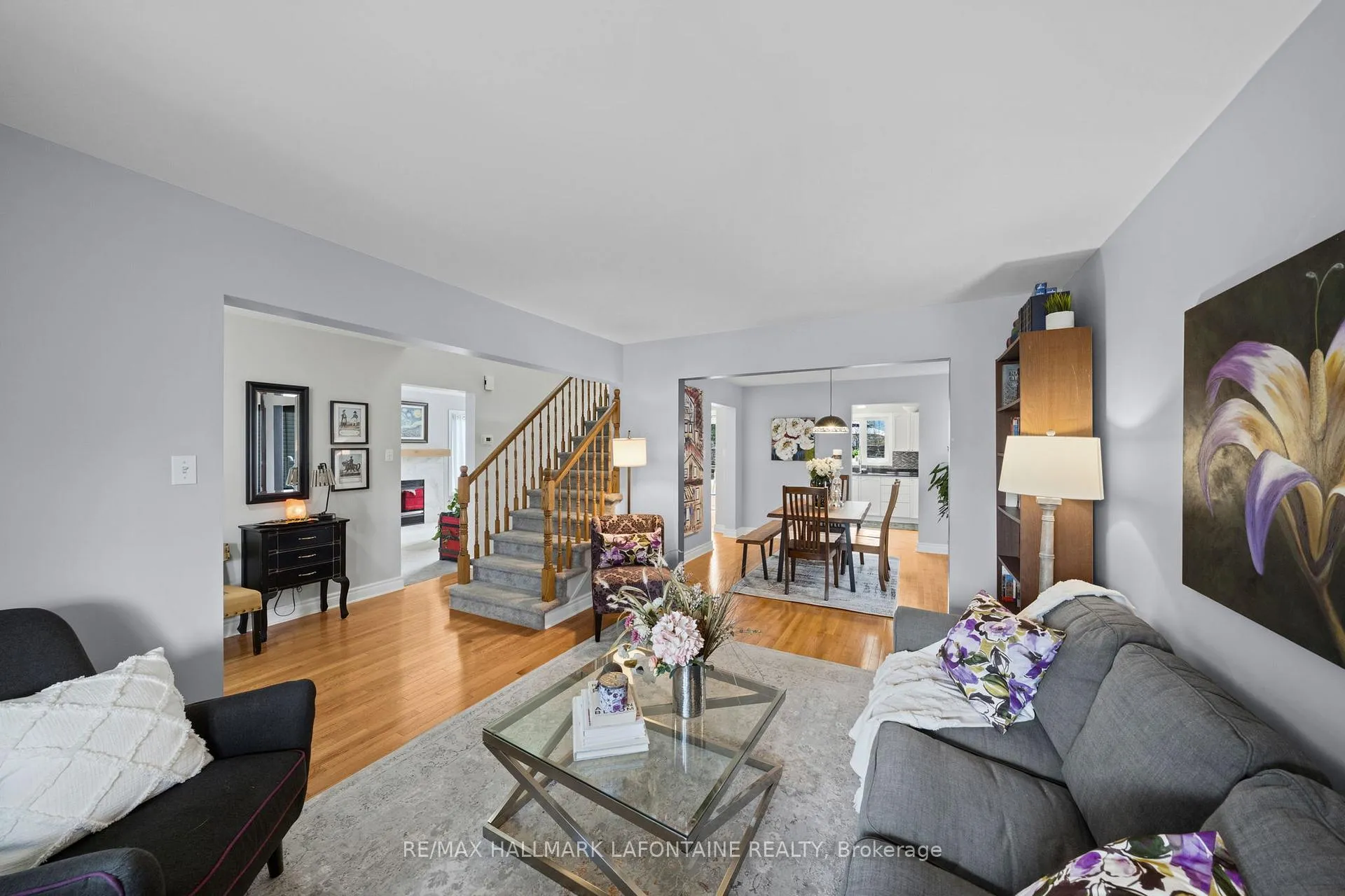 Photo 8 of 867 Clearcrest Crescent, Ottawa, Fallingbrook/Ridgemount — HOMEH