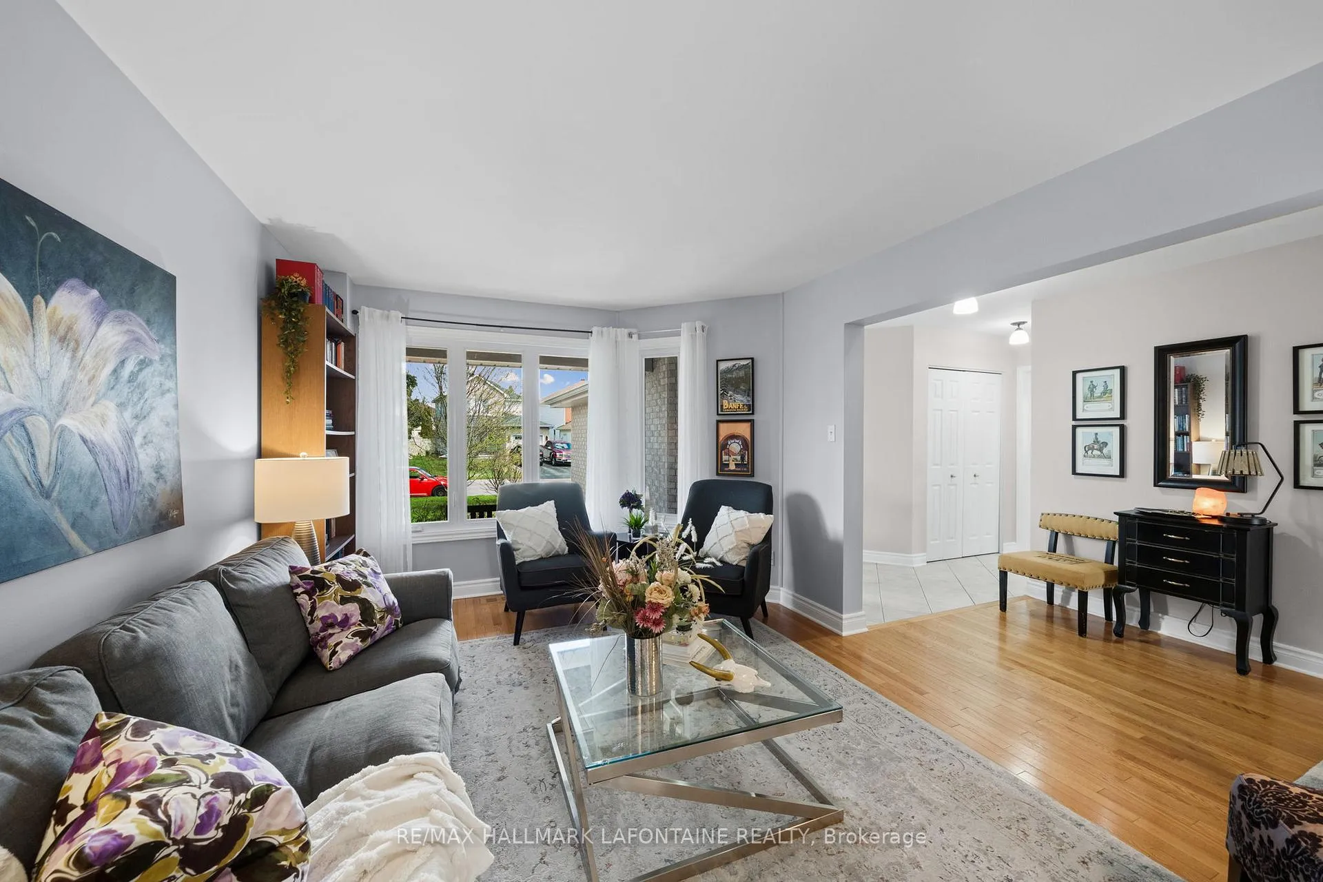 Photo 9 of 867 Clearcrest Crescent, Ottawa, Fallingbrook/Ridgemount — HOMEH