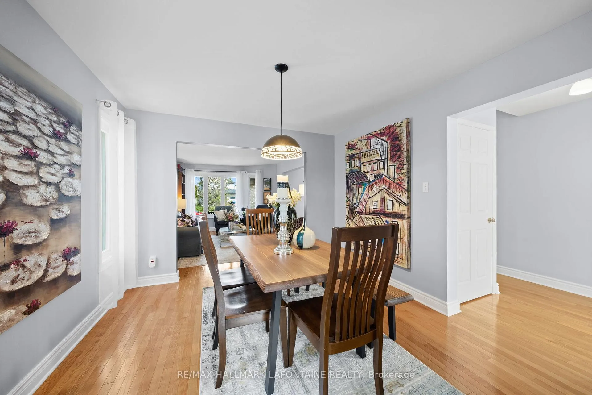Photo 11 of 867 Clearcrest Crescent, Ottawa, Fallingbrook/Ridgemount — HOMEH