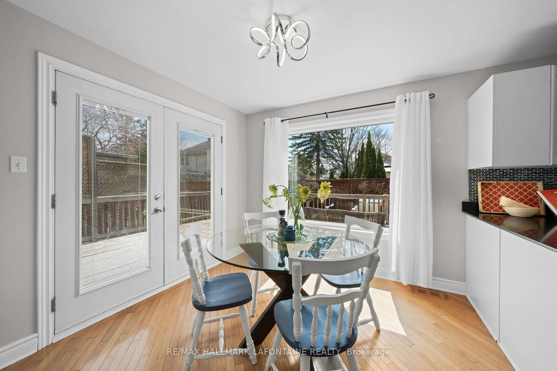 Photo 16 of 867 Clearcrest Crescent, Ottawa, Fallingbrook/Ridgemount — HOMEH