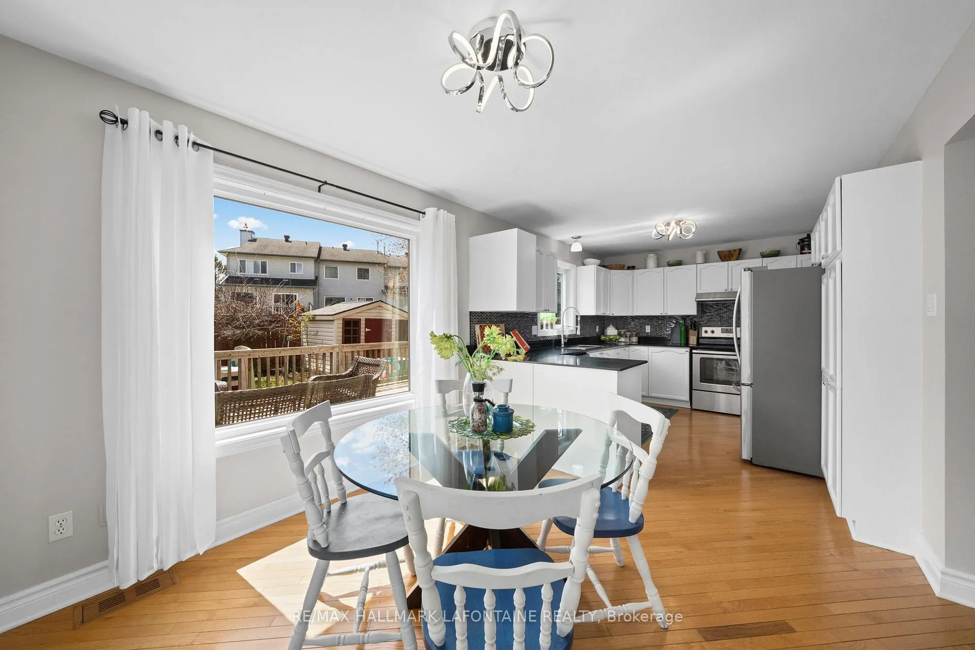 Photo 17 of 867 Clearcrest Crescent, Ottawa, Fallingbrook/Ridgemount — HOMEH