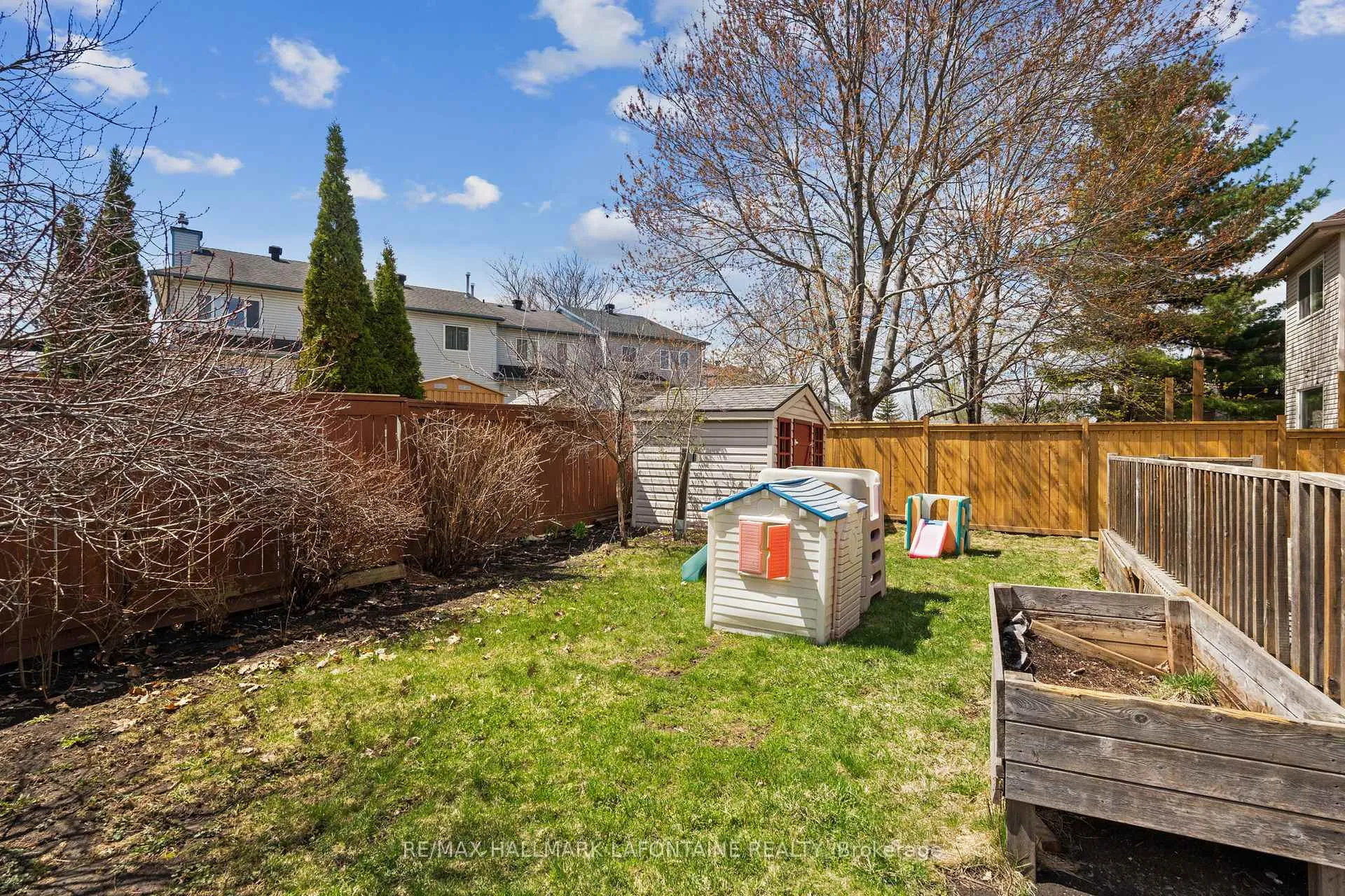 Photo 46 of 867 Clearcrest Crescent, Ottawa, Fallingbrook/Ridgemount — HOMEH