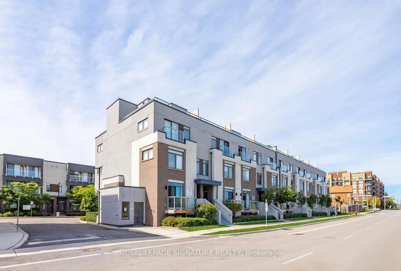 Photo 1 of Unit 335, 3078 Sixth Line, Oakville, Glenorchy — HOMEH