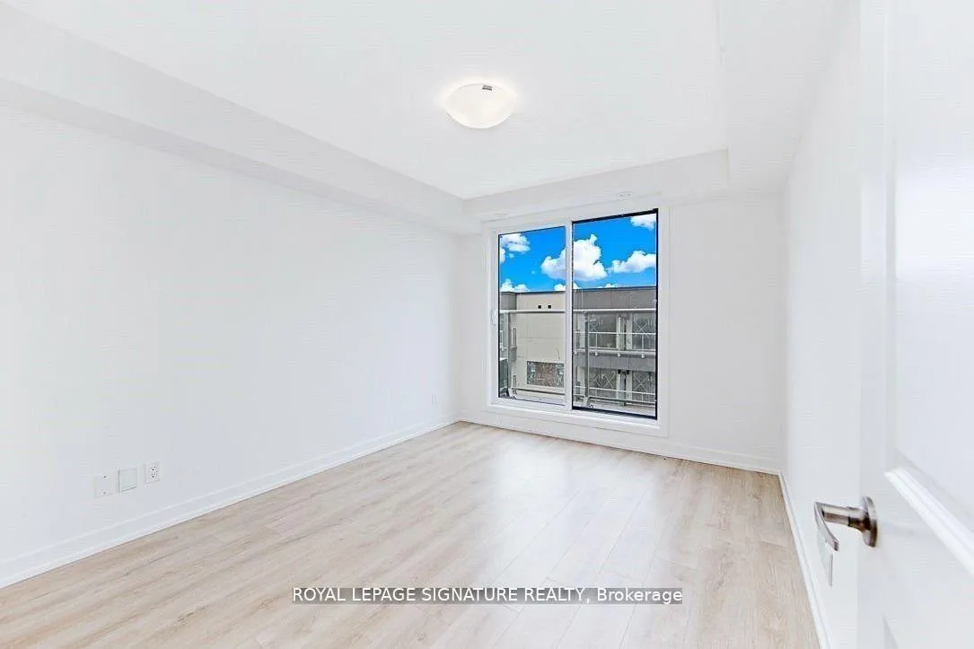 Photo 5 of Unit 335, 3078 Sixth Line, Oakville, Glenorchy — HOMEH