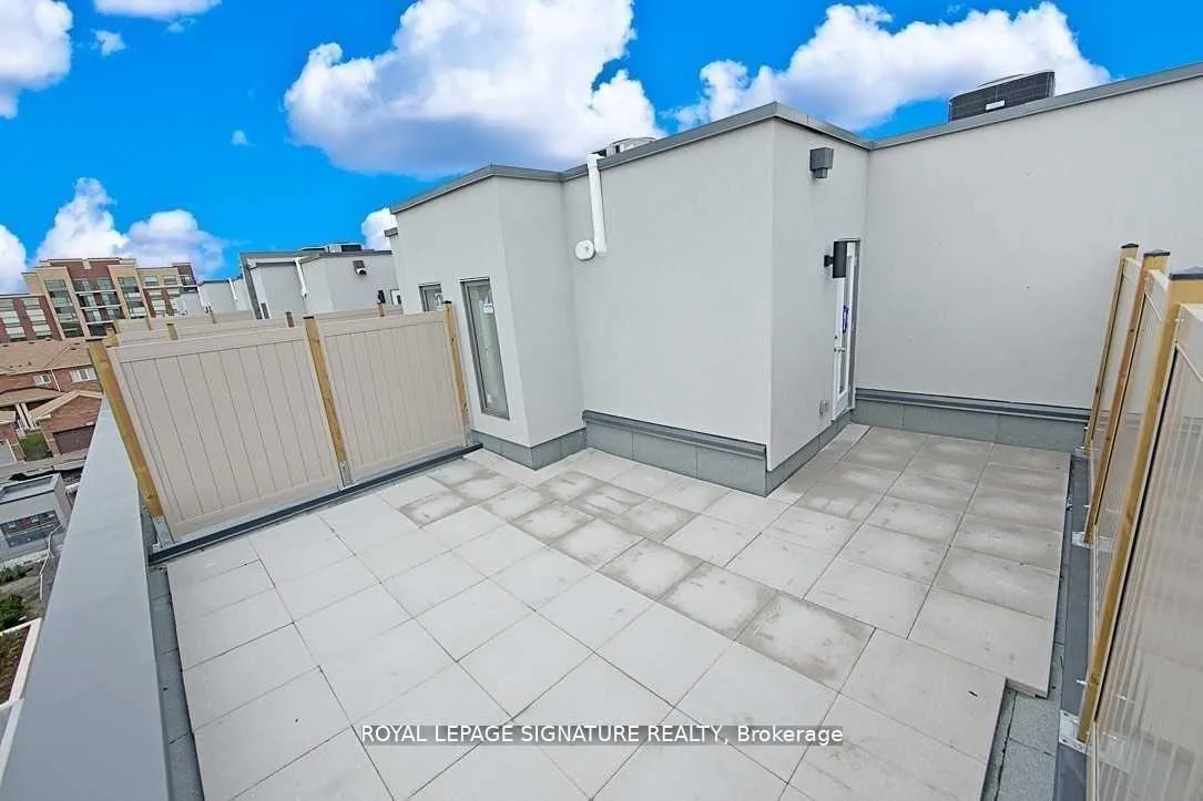Photo 7 of Unit 335, 3078 Sixth Line, Oakville, Glenorchy — HOMEH