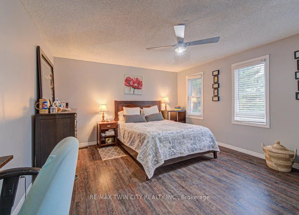 Photo 20 of 237B Thistleglen Place, Waterloo — HOMEH