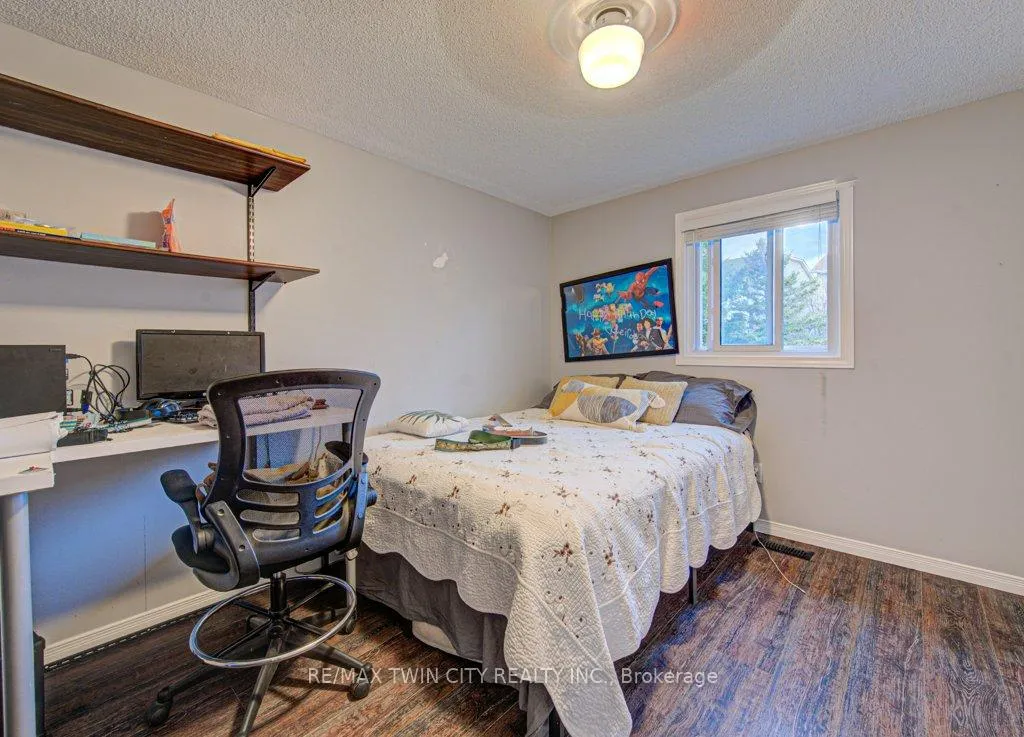 Photo 24 of 237B Thistleglen Place, Waterloo — HOMEH