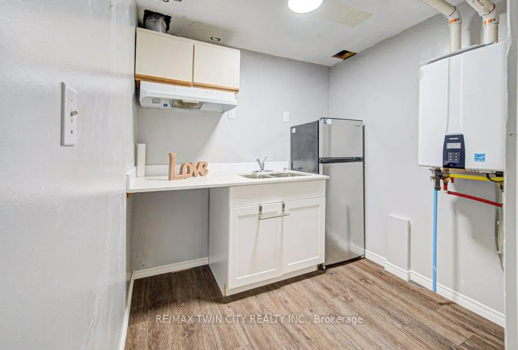 Photo 29 of 237B Thistleglen Place, Waterloo — HOMEH