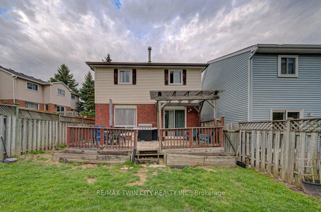 Photo 35 of 237B Thistleglen Place, Waterloo — HOMEH