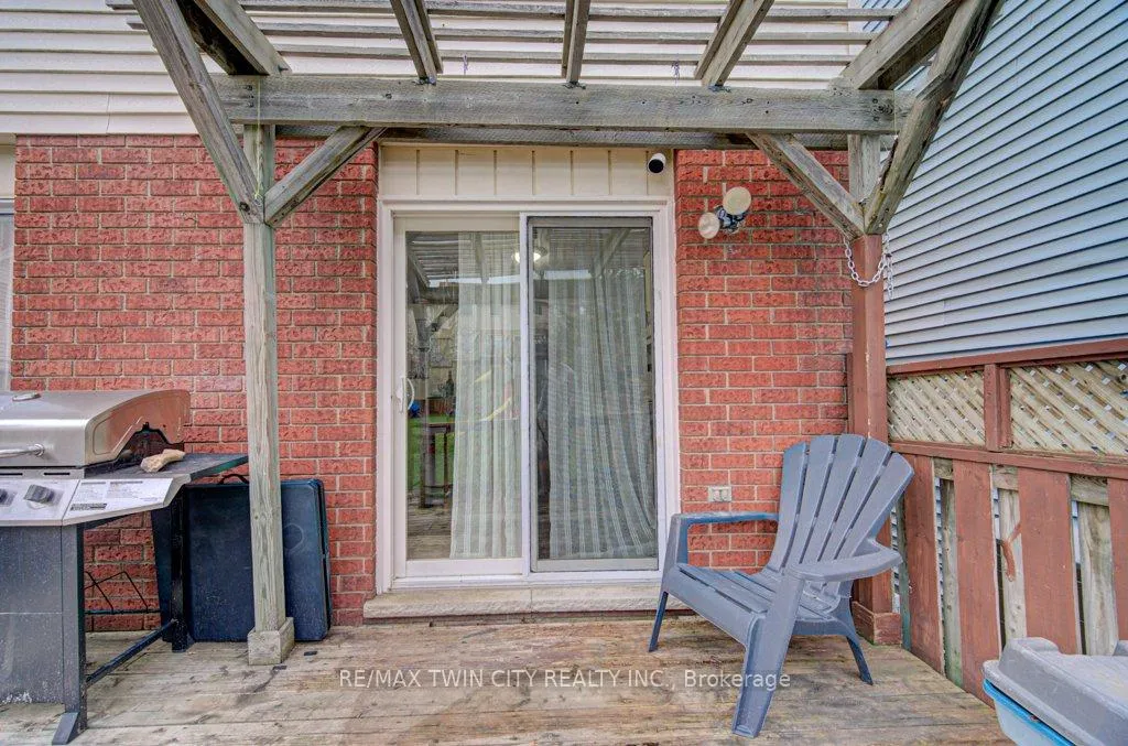 Photo 38 of 237B Thistleglen Place, Waterloo — HOMEH