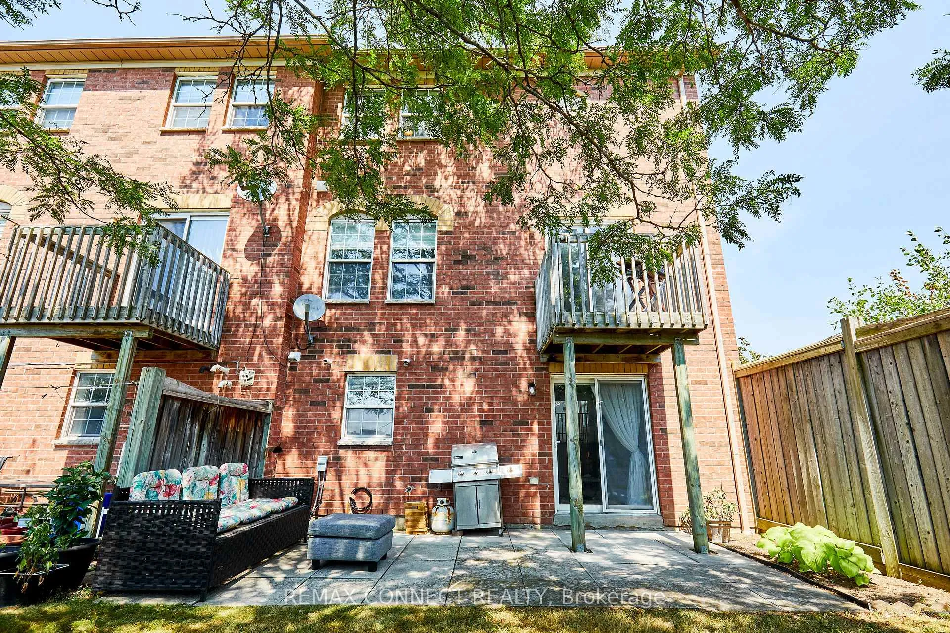 Photo 3 of Unit 31, 575 Steeple Hill, Pickering, Woodlands — HOMEH