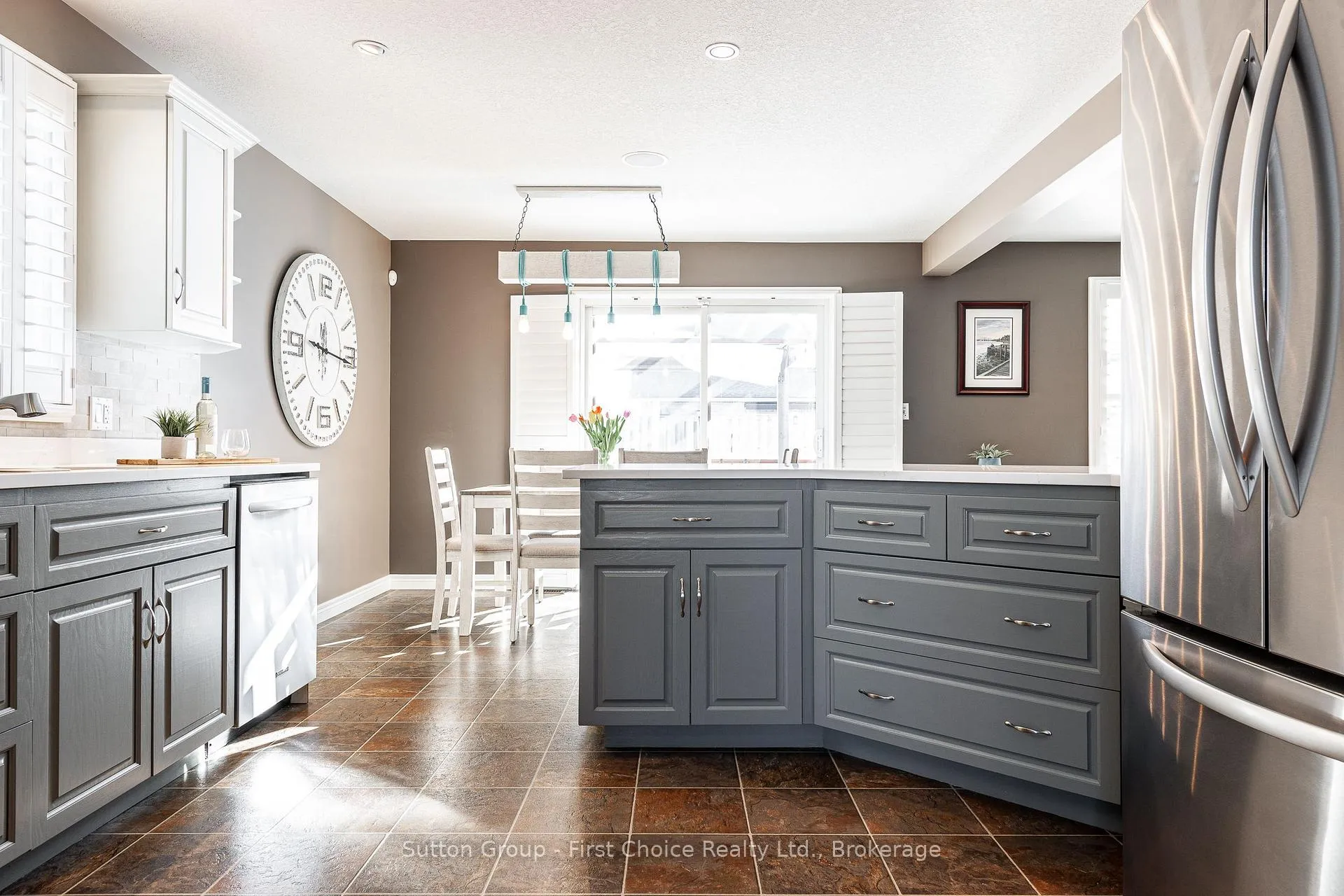 Photo 11 of 74 Rutherford Drive, Stratford — HOMEH