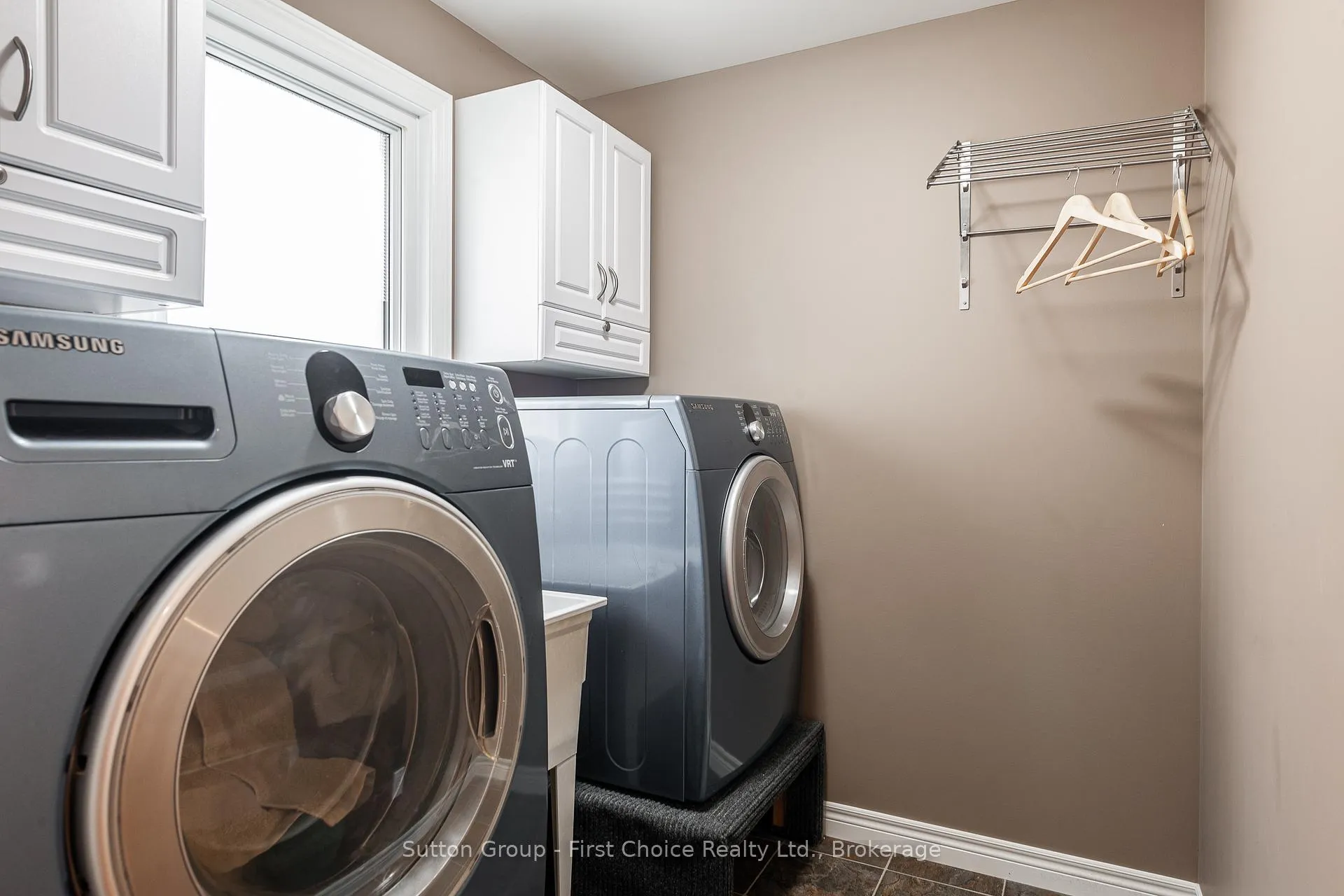 Photo 20 of 74 Rutherford Drive, Stratford — HOMEH