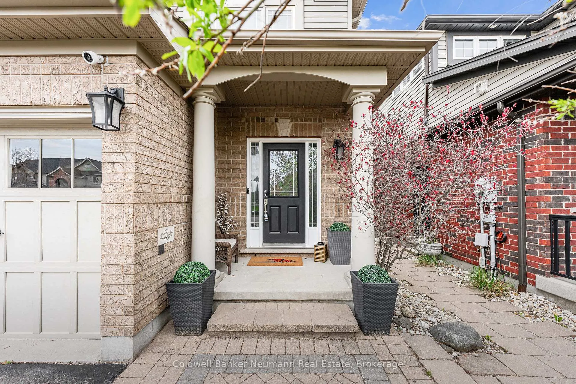 Photo 2 of 184 Goodwin Drive, Guelph, Pineridge/Westminster Woods — HOMEH