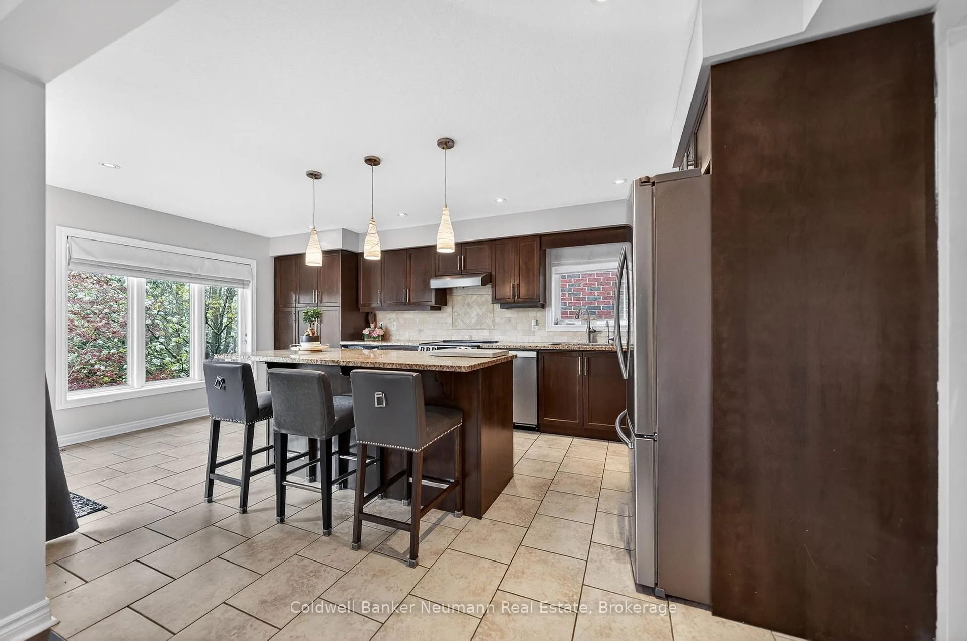 Photo 11 of 184 Goodwin Drive, Guelph, Pineridge/Westminster Woods — HOMEH