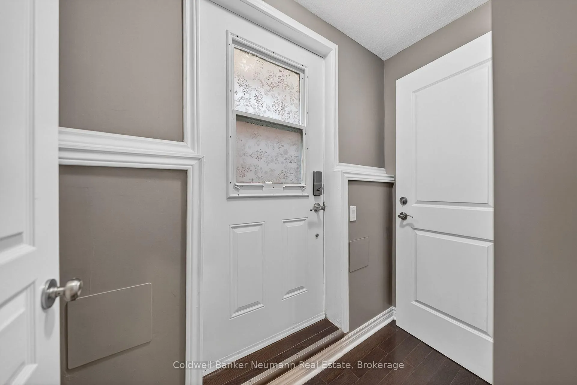 Photo 29 of 184 Goodwin Drive, Guelph, Pineridge/Westminster Woods — HOMEH