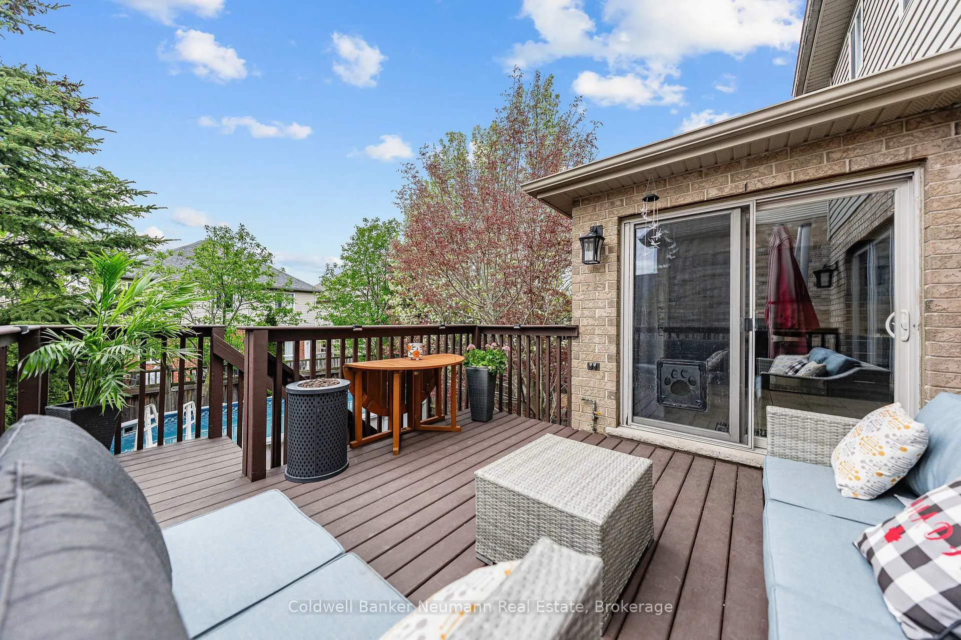 Photo 39 of 184 Goodwin Drive, Guelph, Pineridge/Westminster Woods — HOMEH