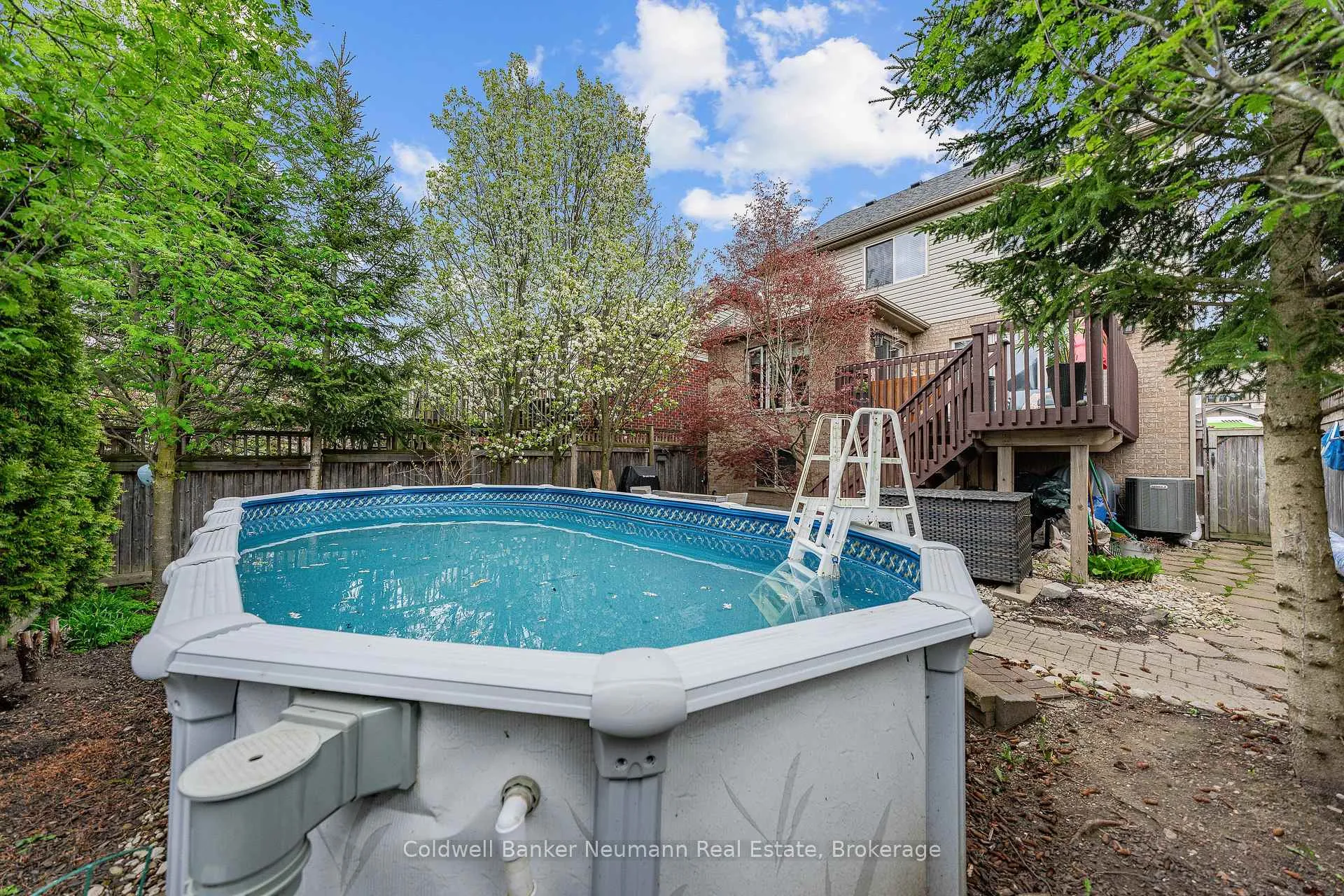 Photo 42 of 184 Goodwin Drive, Guelph, Pineridge/Westminster Woods — HOMEH