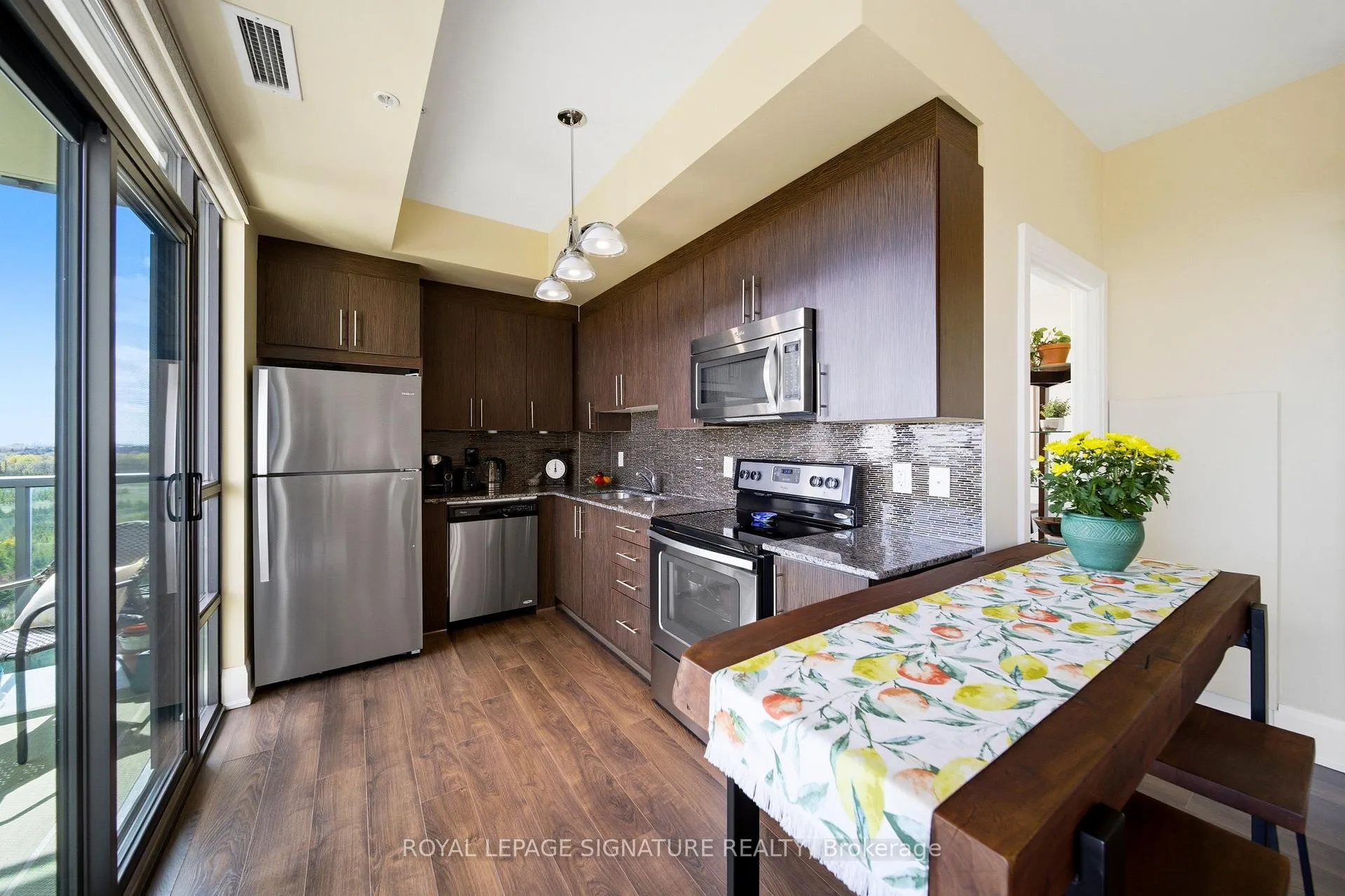 Photo 16 of Unit 806, 45 Yorkland Boulevard, Brampton, Goreway Drive Corridor — HOMEH