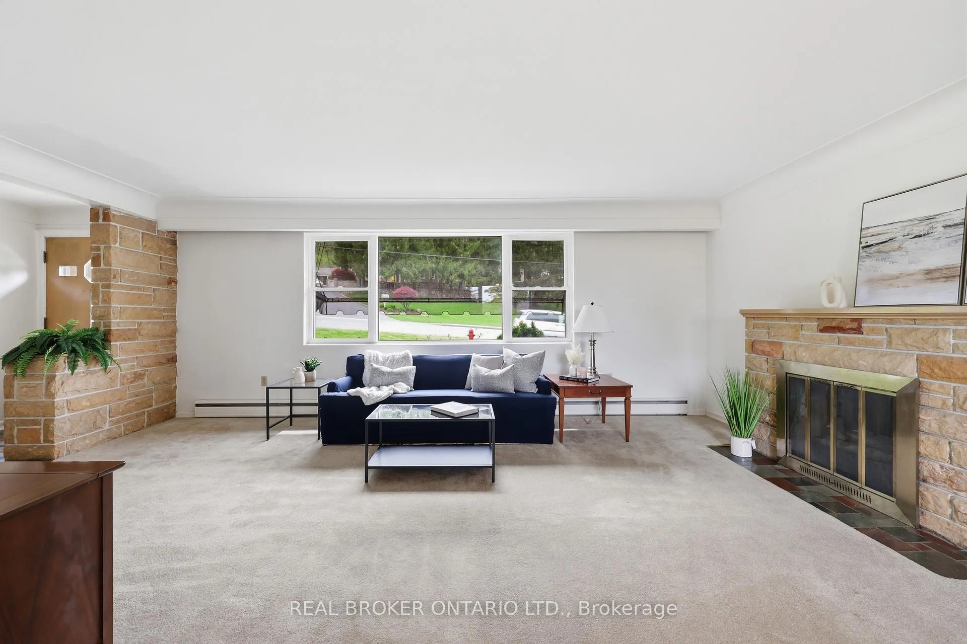 Photo 10 of 45 New Mountain Road, Hamilton, Stoney Creek — HOMEH