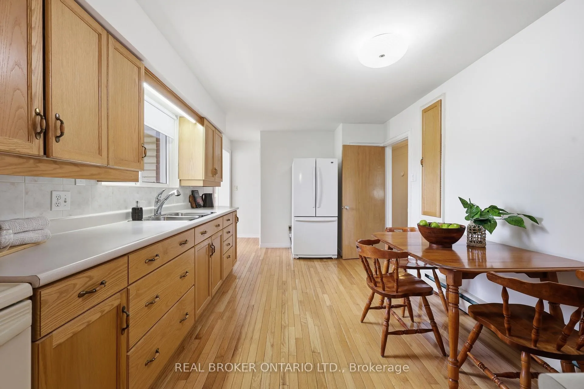 Photo 15 of 45 New Mountain Road, Hamilton, Stoney Creek — HOMEH