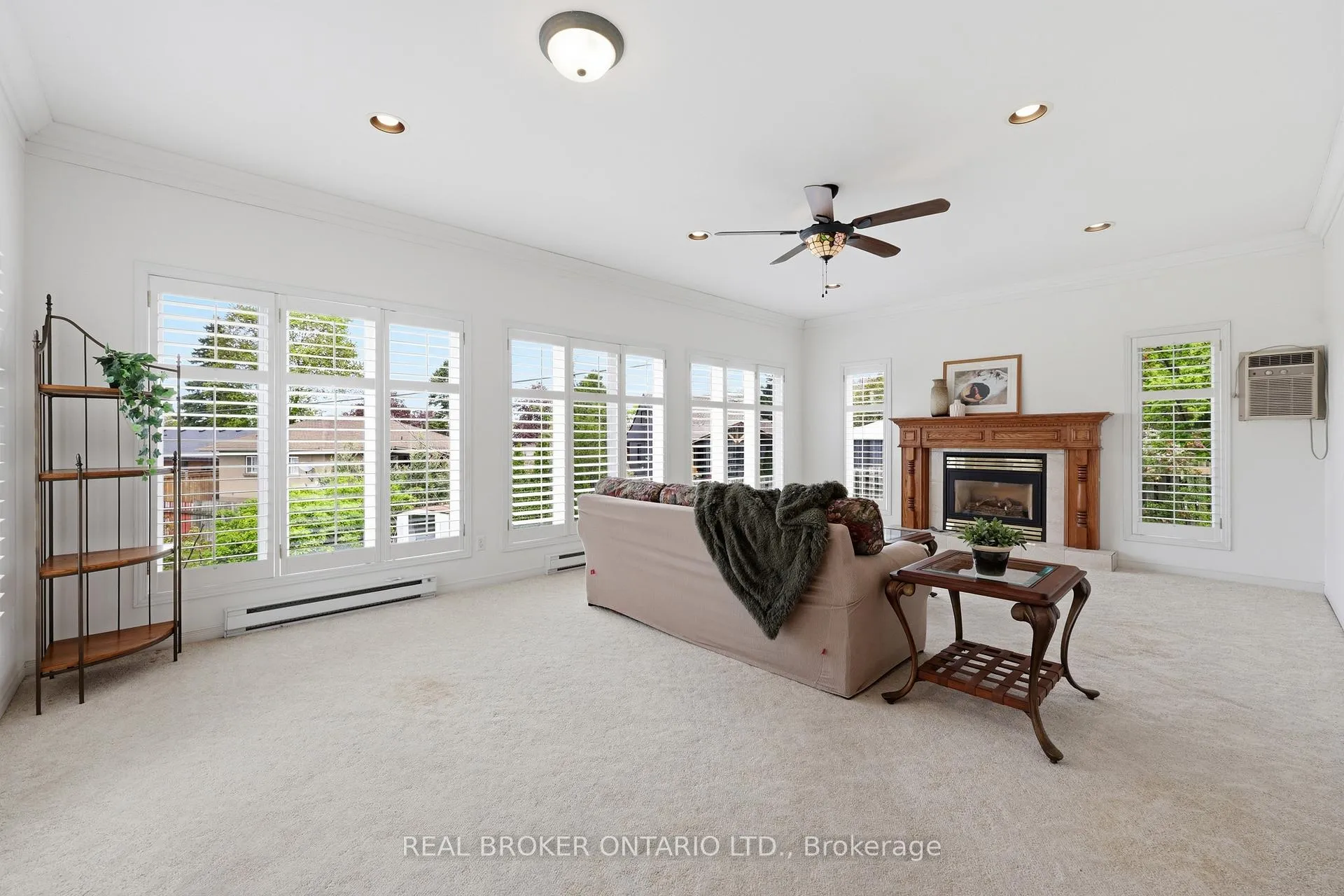 Photo 19 of 45 New Mountain Road, Hamilton, Stoney Creek — HOMEH