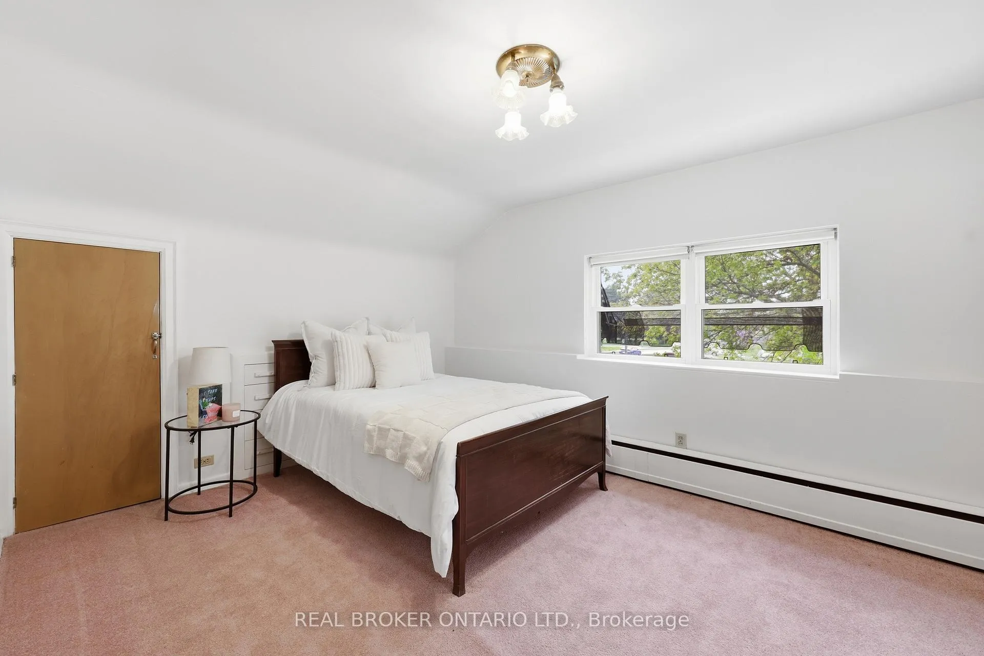 Photo 29 of 45 New Mountain Road, Hamilton, Stoney Creek — HOMEH