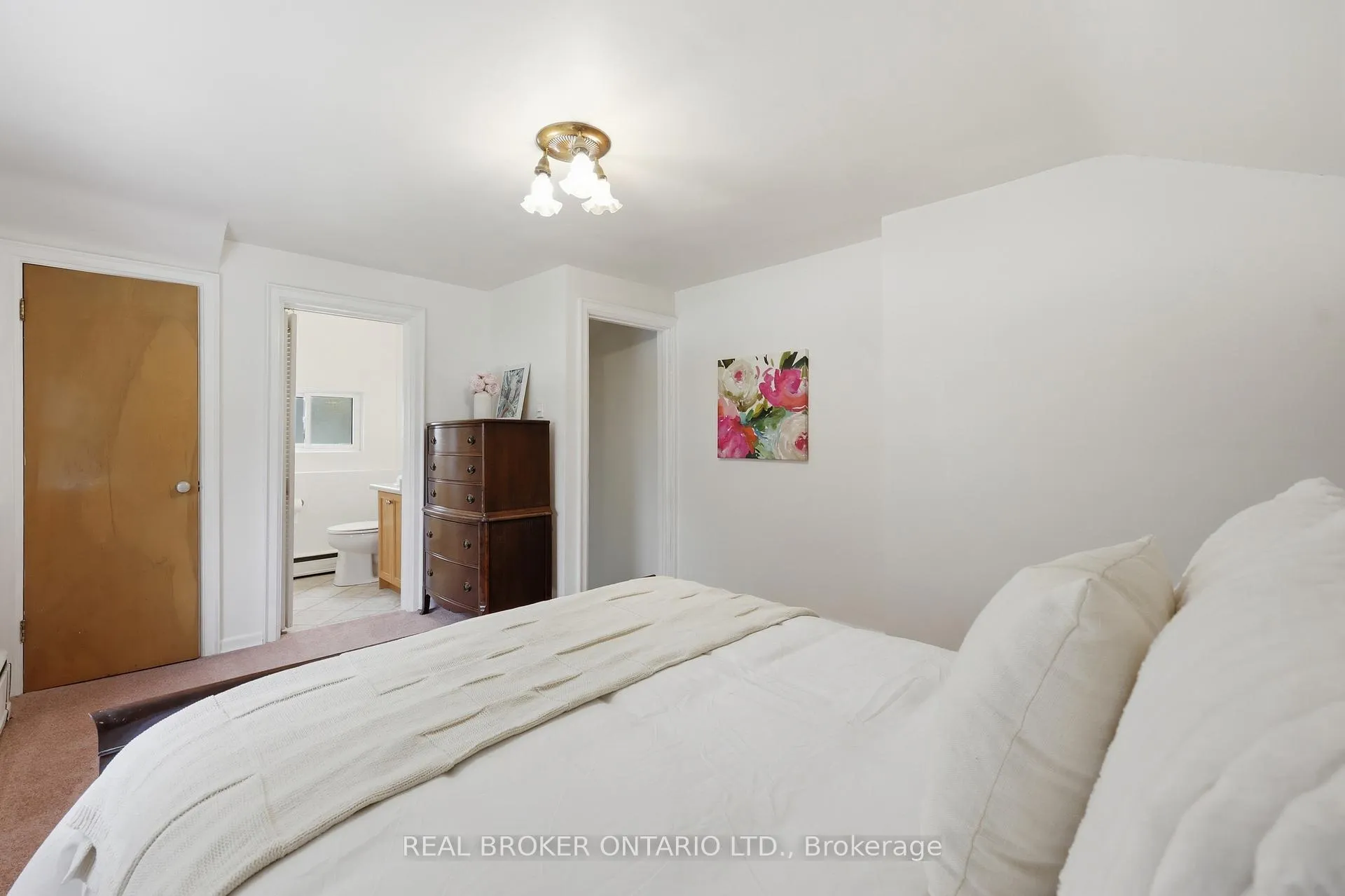 Photo 30 of 45 New Mountain Road, Hamilton, Stoney Creek — HOMEH