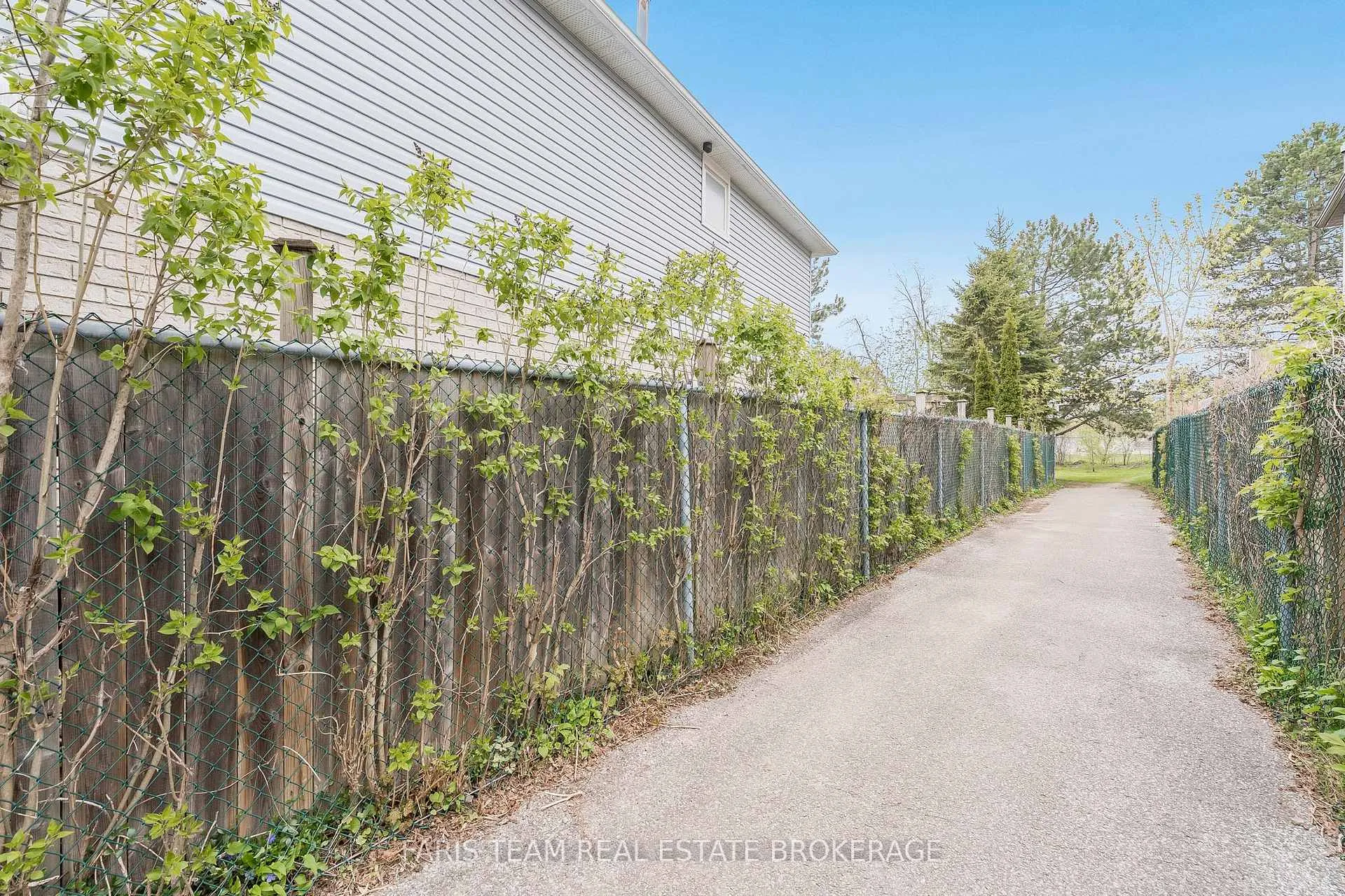 Photo 30 of 67 Trillium Crescent, Barrie, Allandale Heights — HOMEH