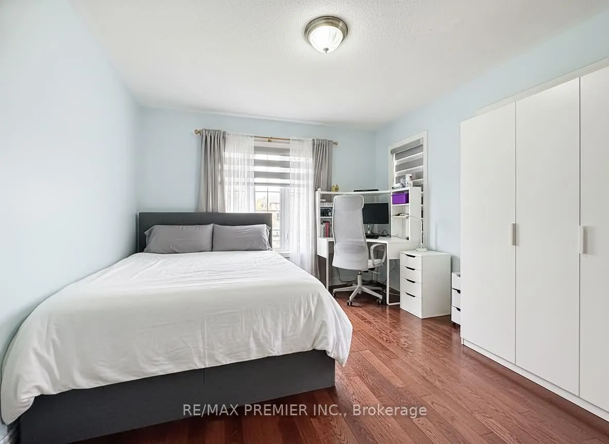 Photo 5 of 129 Ledge Rock Drive, Vaughan, Vellore Village — HOMEH