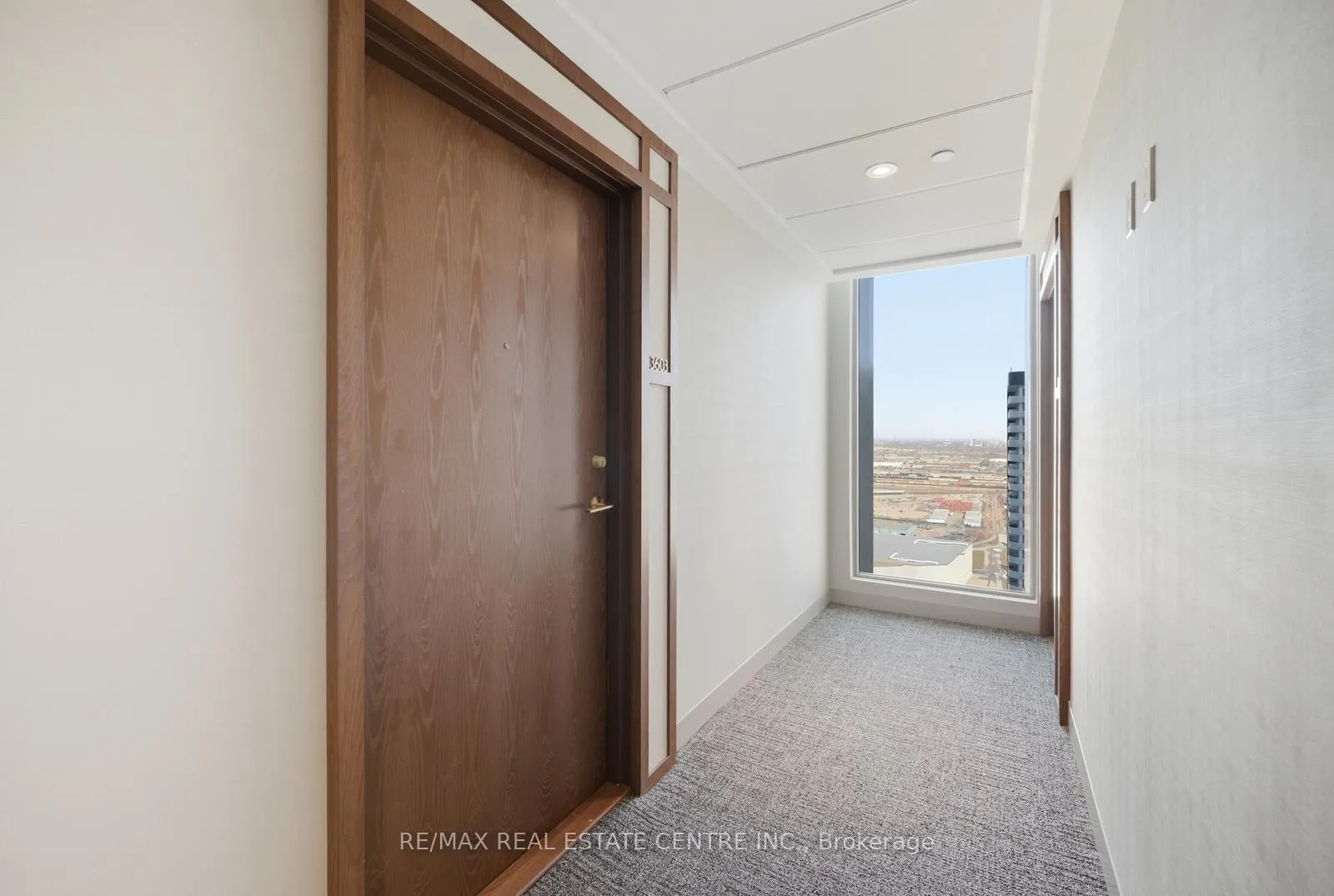 Photo 8 of Unit 3603, 1000 Portage Parkway, Vaughan, Vaughan Corporate Centre — HOMEH