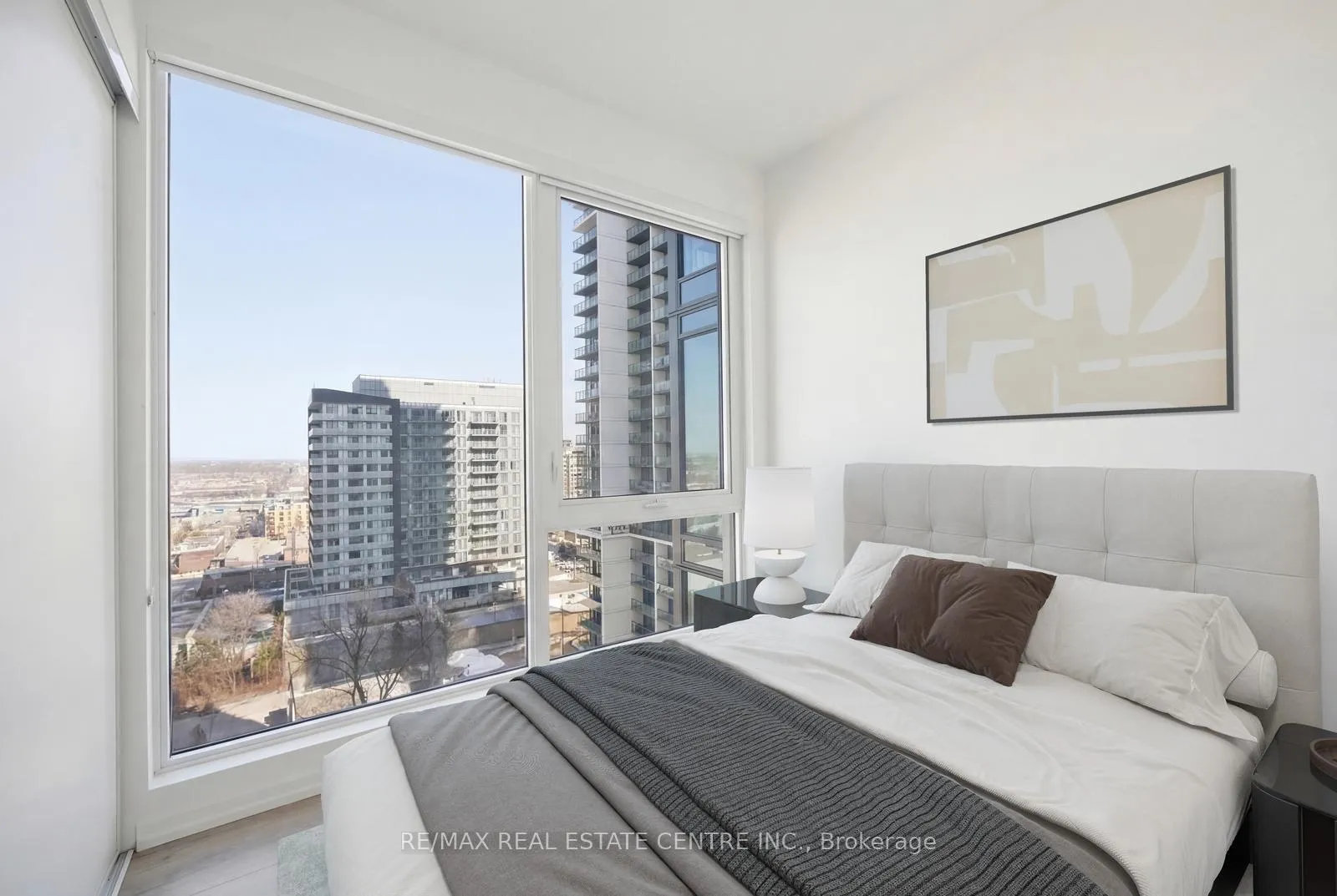 Photo 15 of Unit 3603, 1000 Portage Parkway, Vaughan, Vaughan Corporate Centre — HOMEH