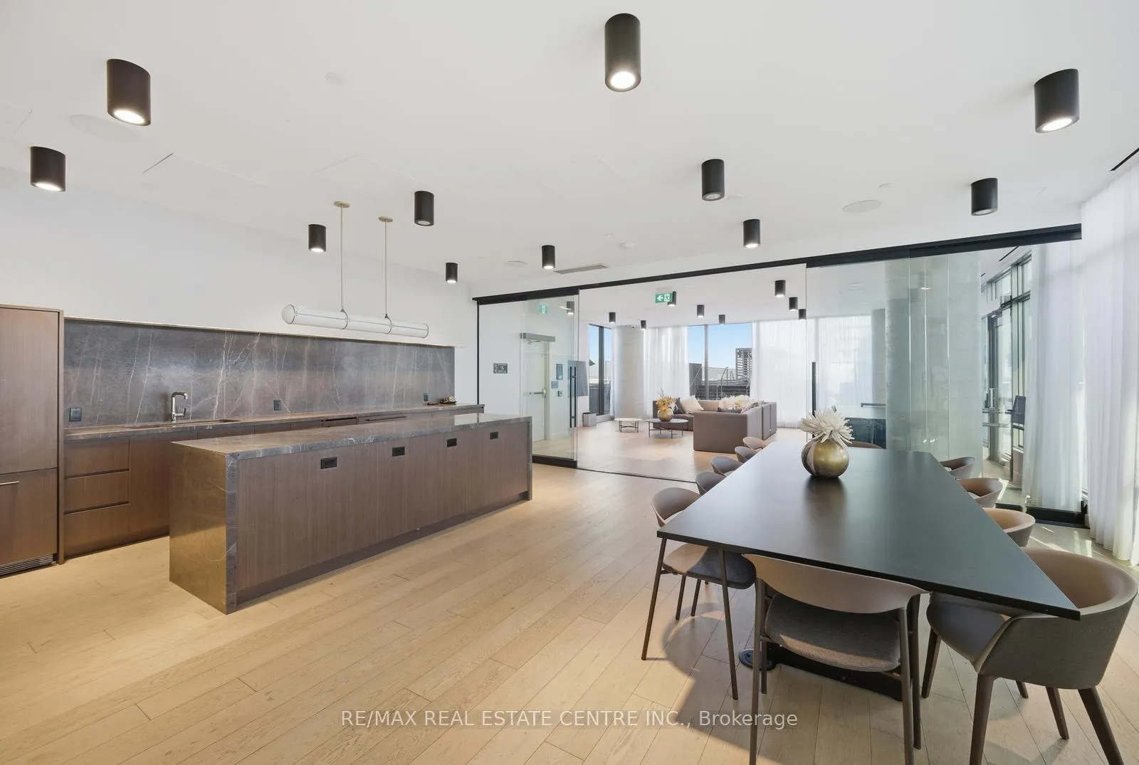 Photo 31 of Unit 3603, 1000 Portage Parkway, Vaughan, Vaughan Corporate Centre — HOMEH