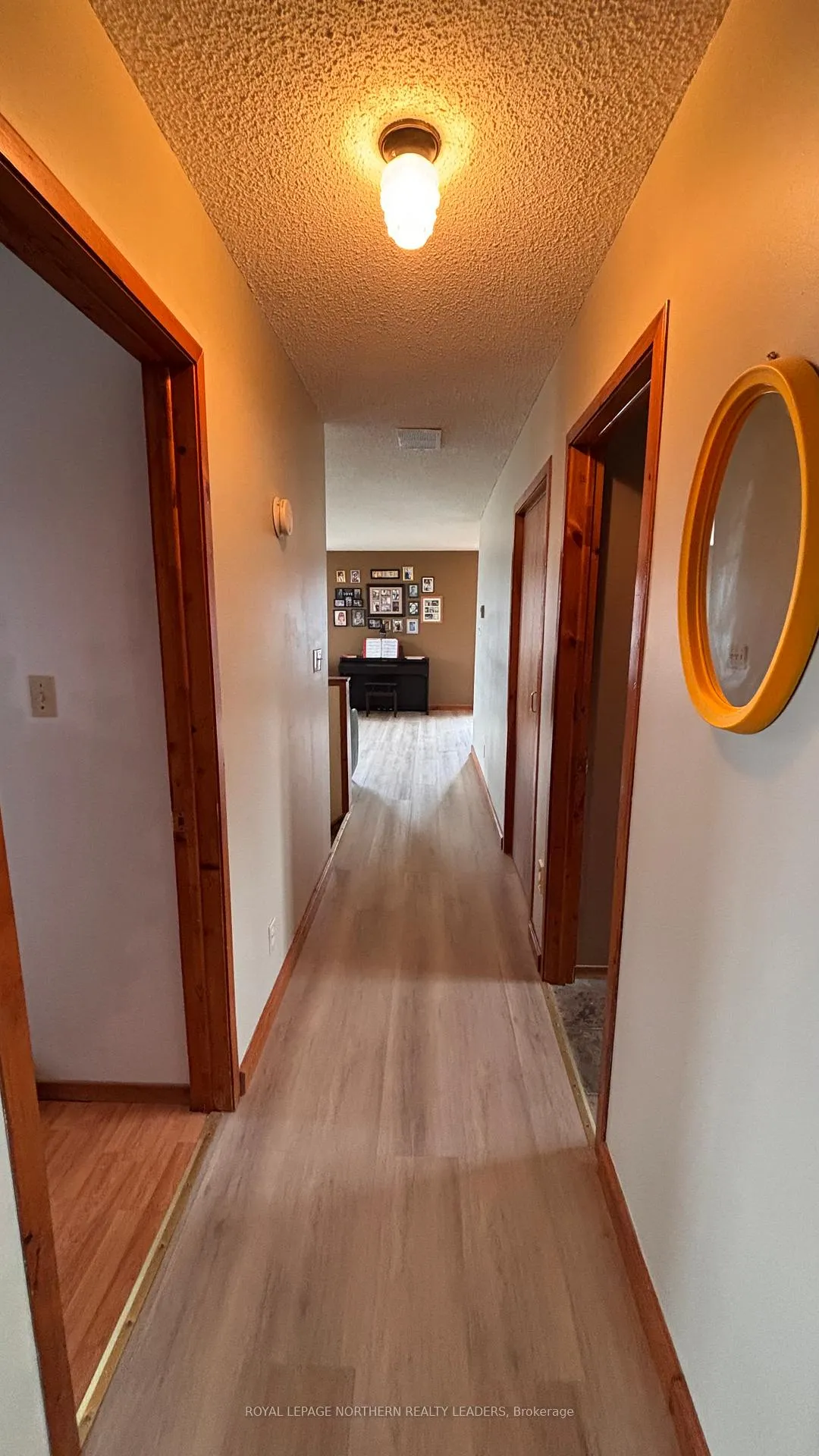 Photo 19 of 33 Eighteenth Avenue, Cochrane — HOMEH