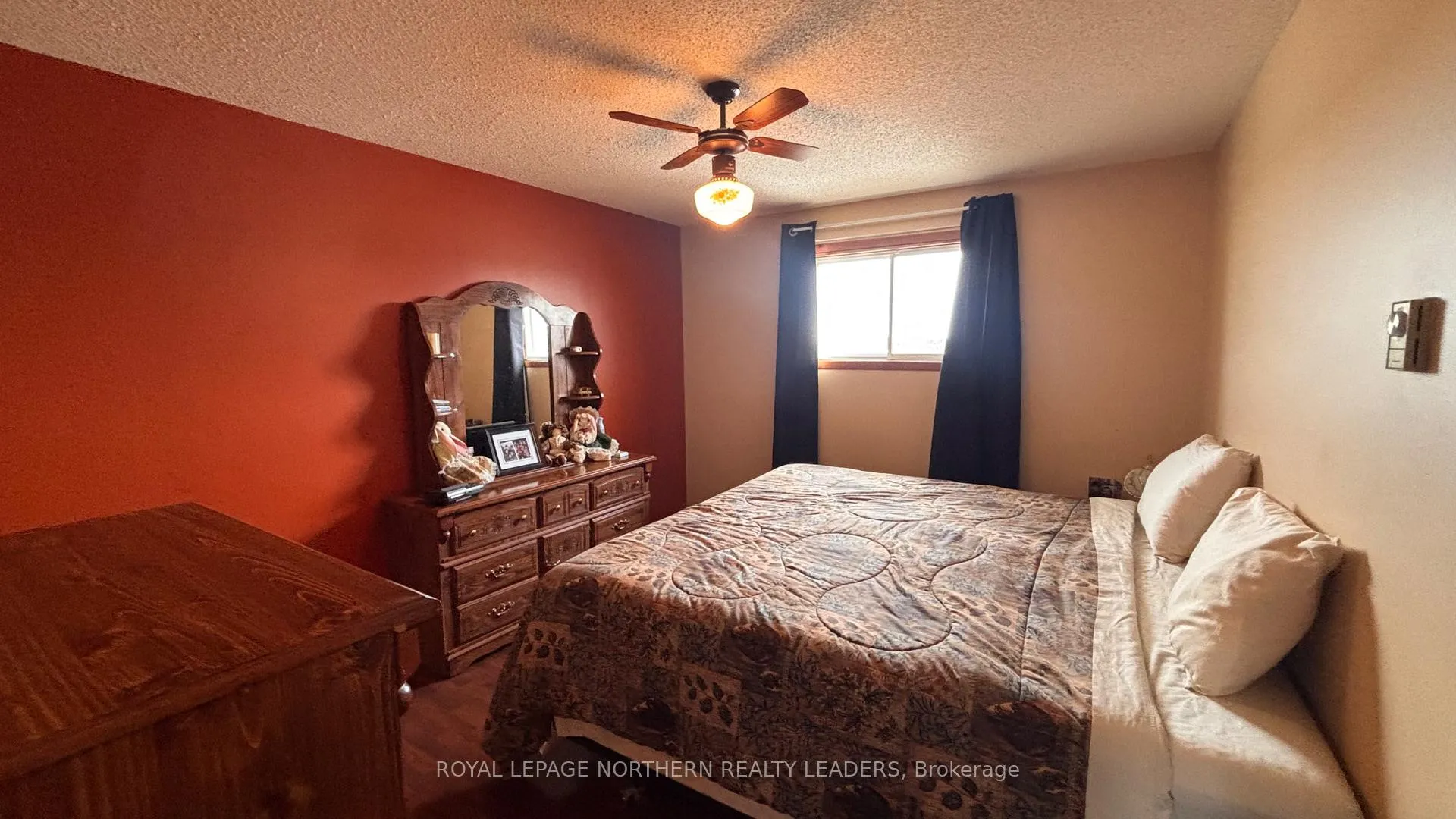 Photo 21 of 33 Eighteenth Avenue, Cochrane — HOMEH