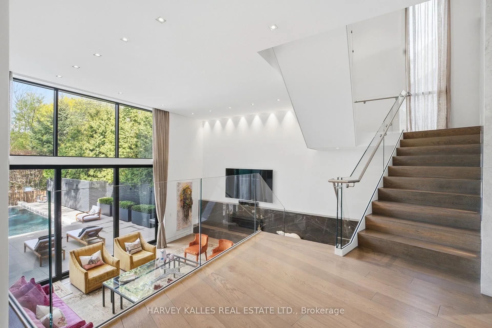 Photo 7 of 43 Hillholm Road, Toronto, Forest Hill South — HOMEH