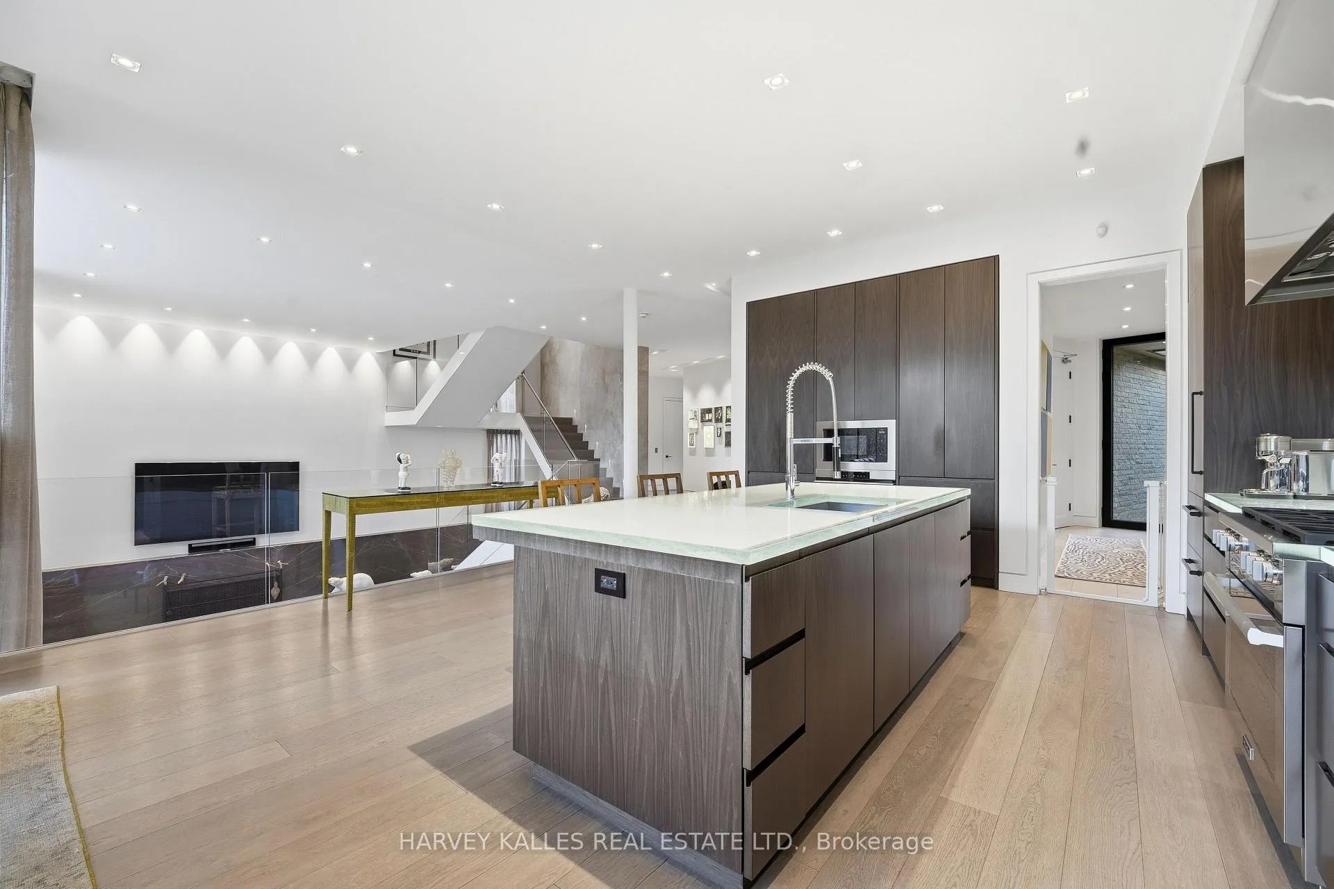 Photo 13 of 43 Hillholm Road, Toronto, Forest Hill South — HOMEH