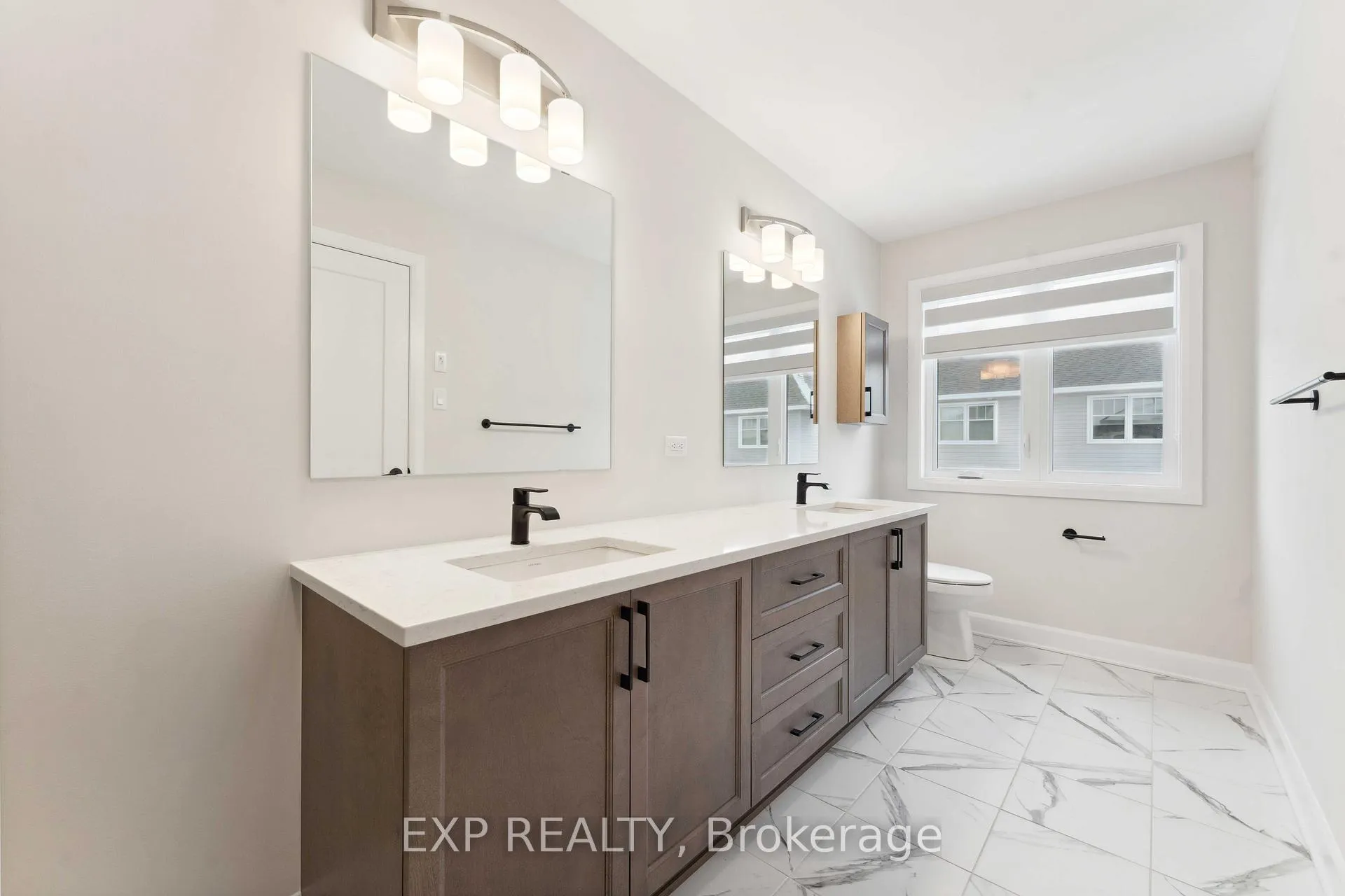 Photo 12 of 934 Clarkia Street, Ottawa, Blossom Park/Kemp Park/Findlay Creek — HOMEH