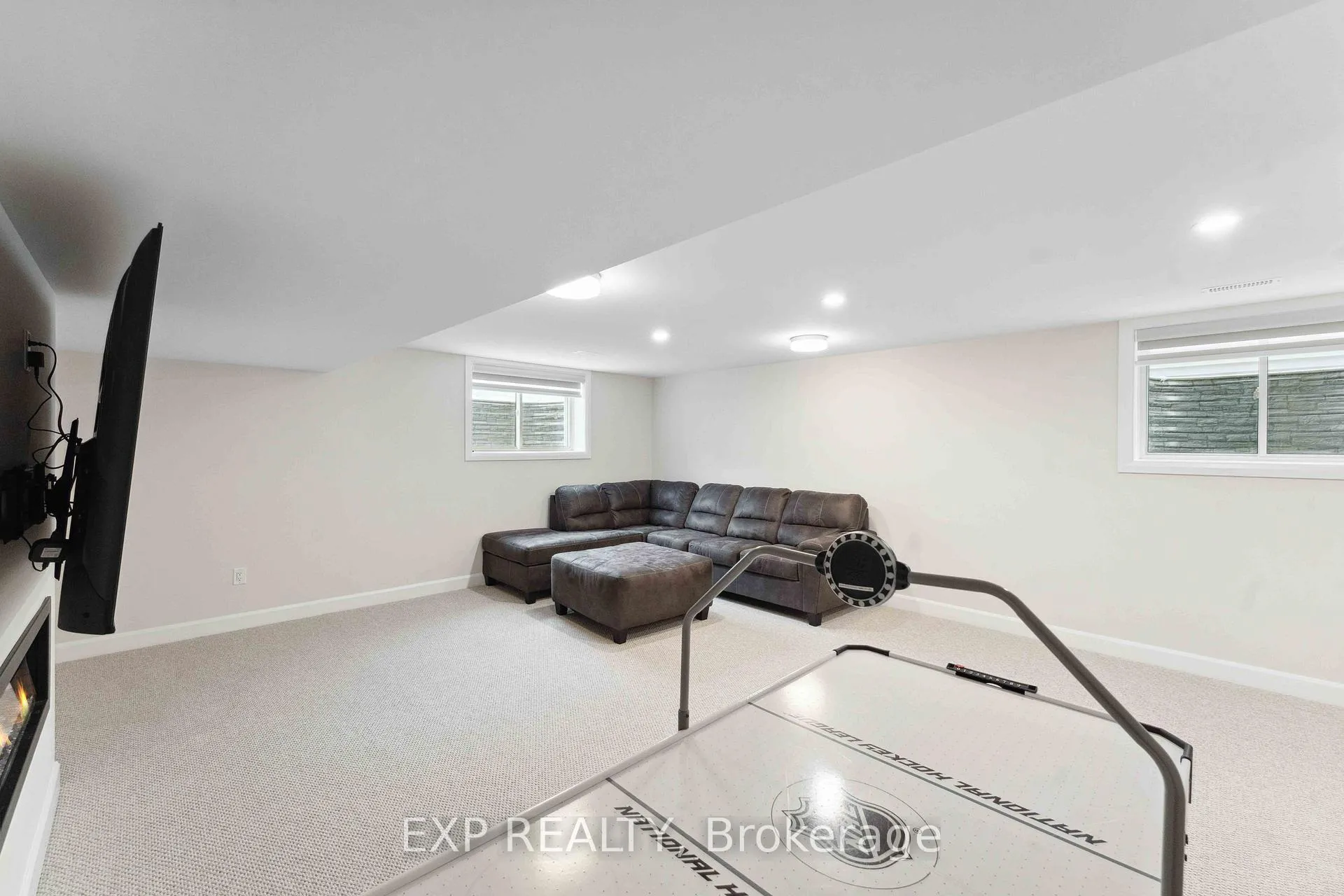 Photo 37 of 934 Clarkia Street, Ottawa, Blossom Park/Kemp Park/Findlay Creek — HOMEH