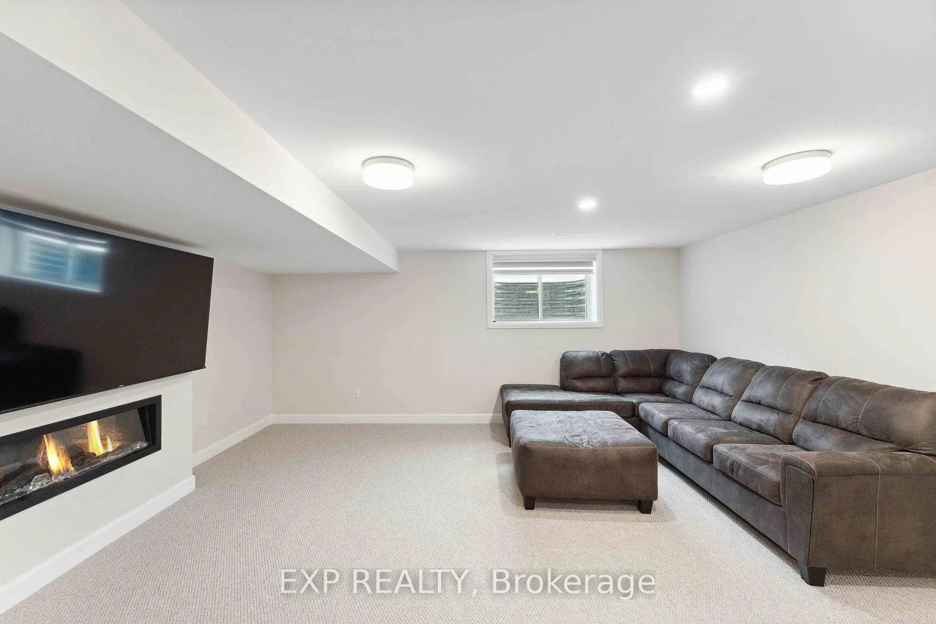 Photo 38 of 934 Clarkia Street, Ottawa, Blossom Park/Kemp Park/Findlay Creek — HOMEH