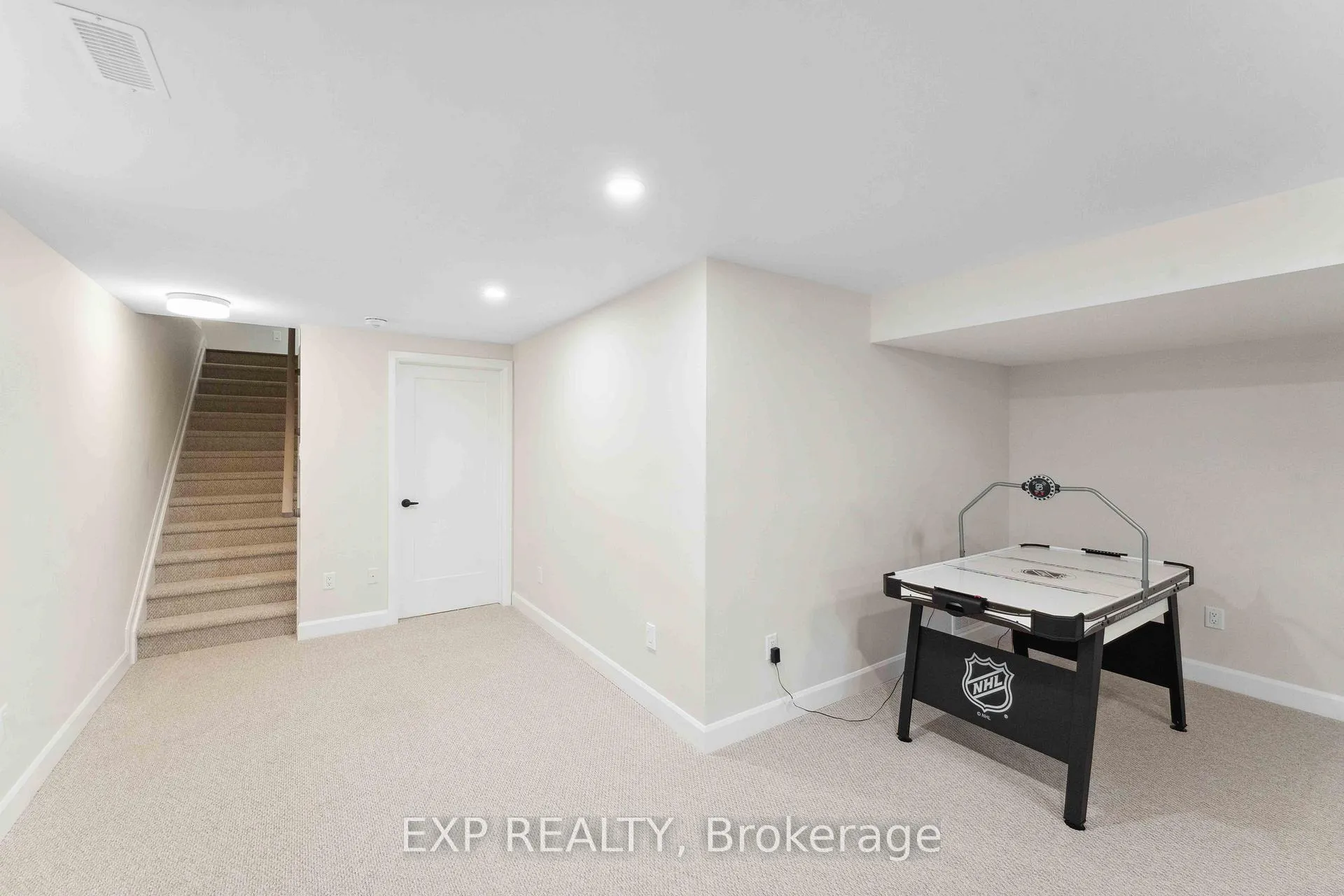 Photo 39 of 934 Clarkia Street, Ottawa, Blossom Park/Kemp Park/Findlay Creek — HOMEH