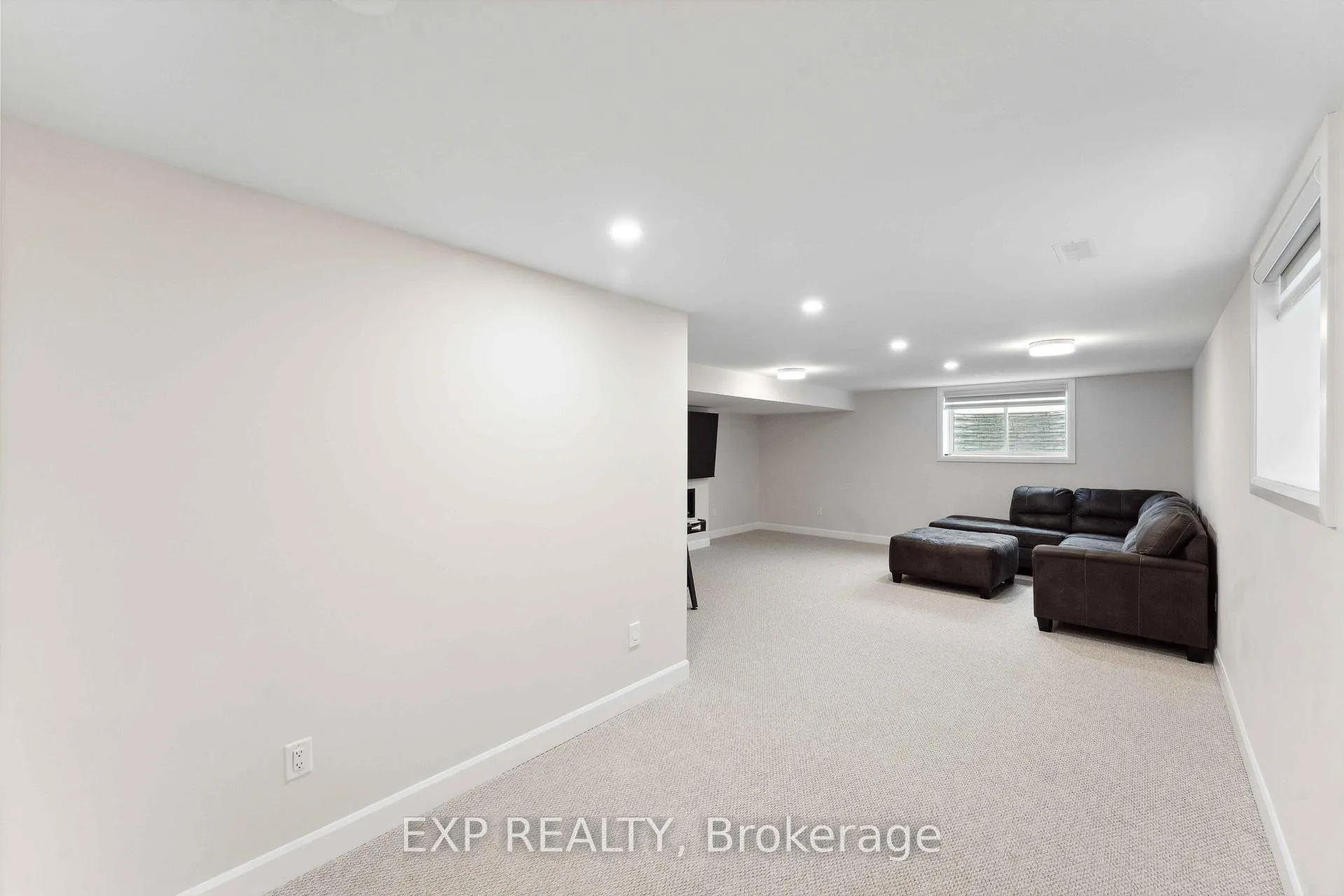 Photo 41 of 934 Clarkia Street, Ottawa, Blossom Park/Kemp Park/Findlay Creek — HOMEH