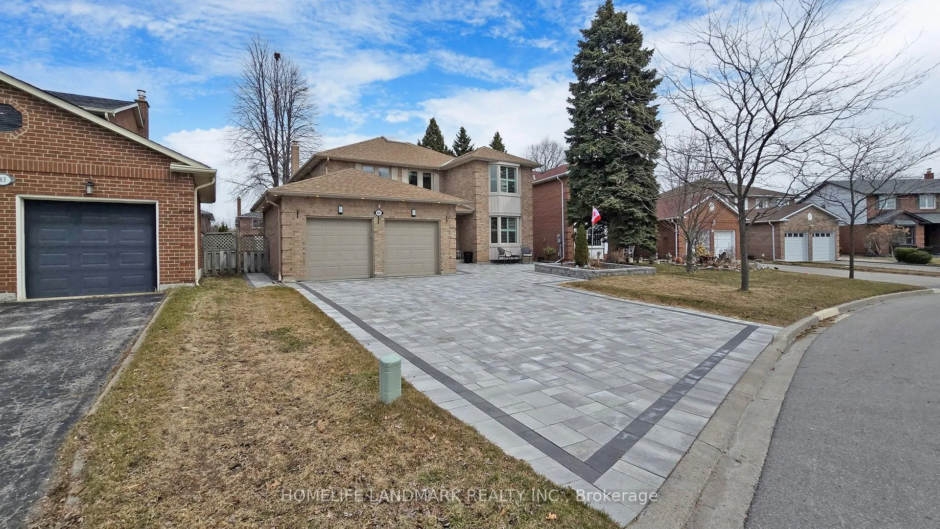 Photo 2 of 61 Farrow Crescent, Ajax, South West — HOMEH