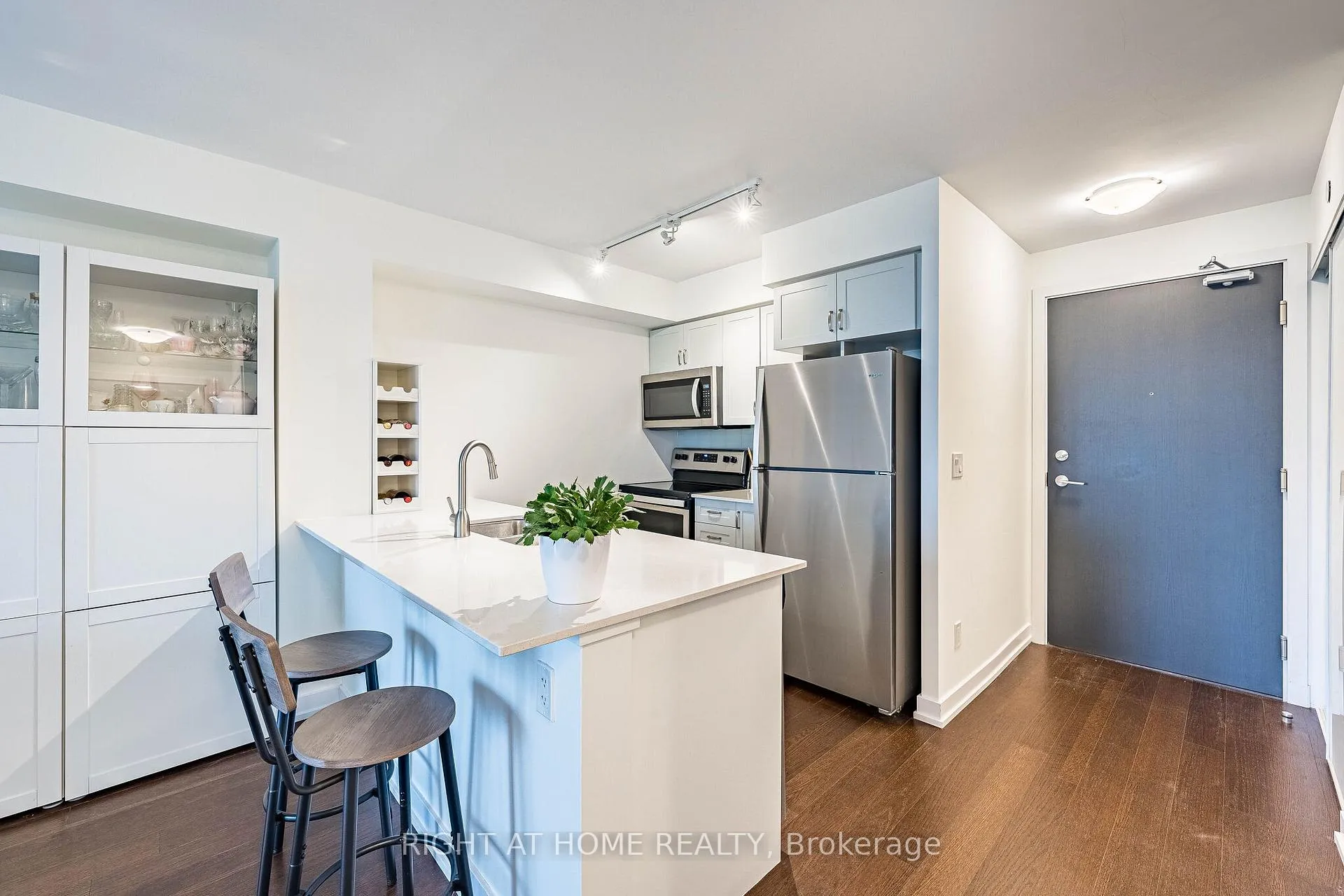 Photo 12 of Unit 512, 8 Trent Avenue, Toronto, East End-Danforth — HOMEH