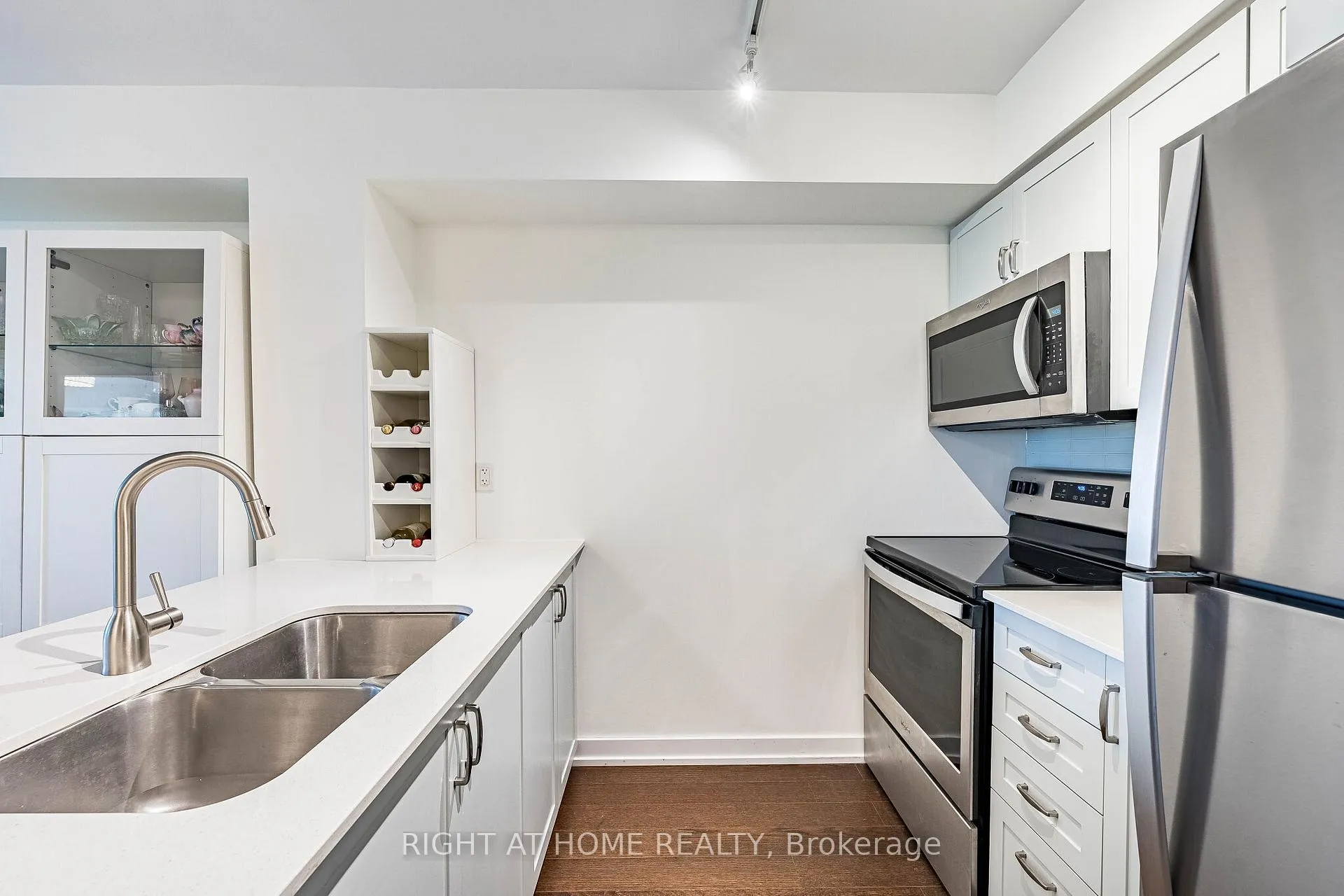 Photo 14 of Unit 512, 8 Trent Avenue, Toronto, East End-Danforth — HOMEH